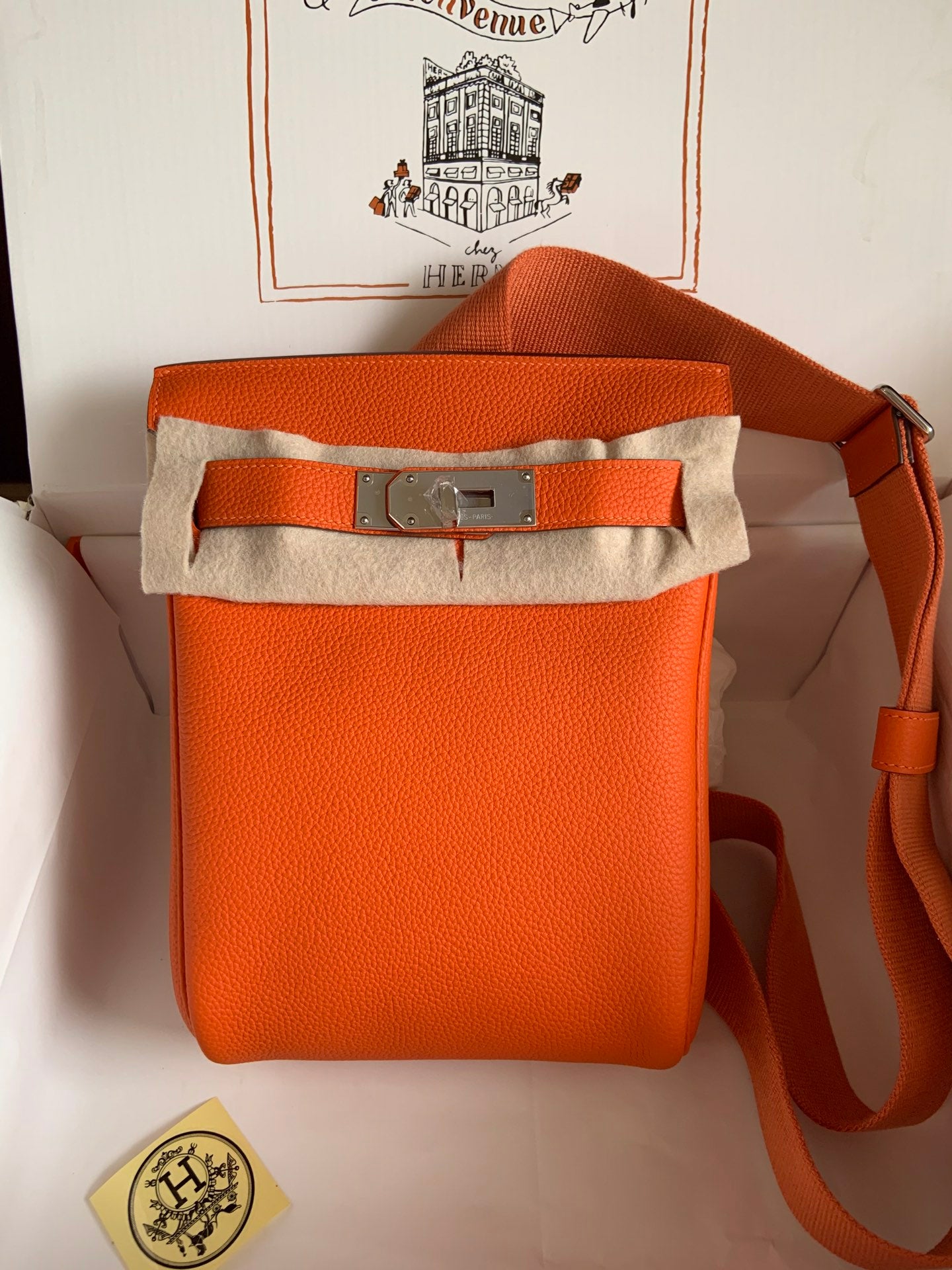 LuxluxHouse Best Quality Bags Women Men Hermes
