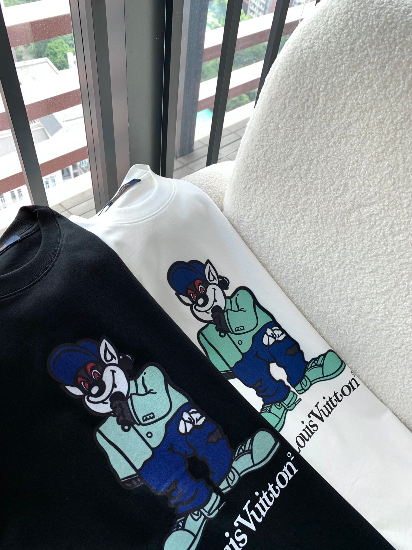 LuxluxHouse Best Quality Clothes T-shirt Louis Vuitton