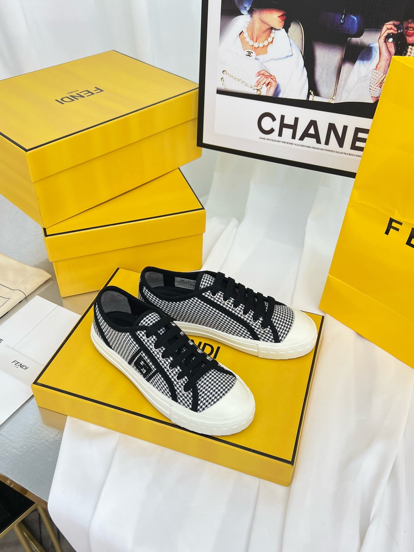 LuxluxHouse Best Quality Shoes Fendi