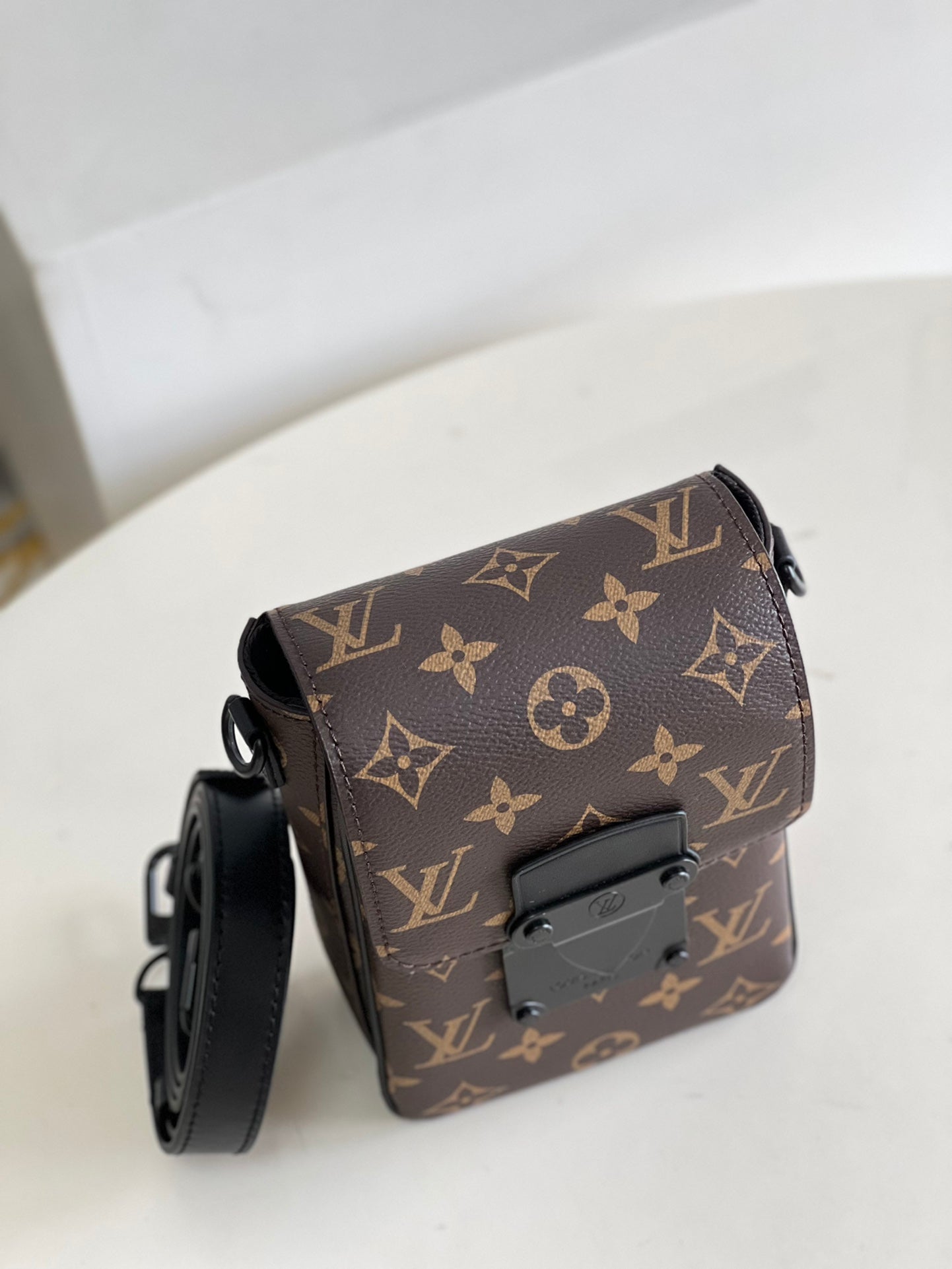LuxluxHouse Best Quality Bags Louis Vuitton Men