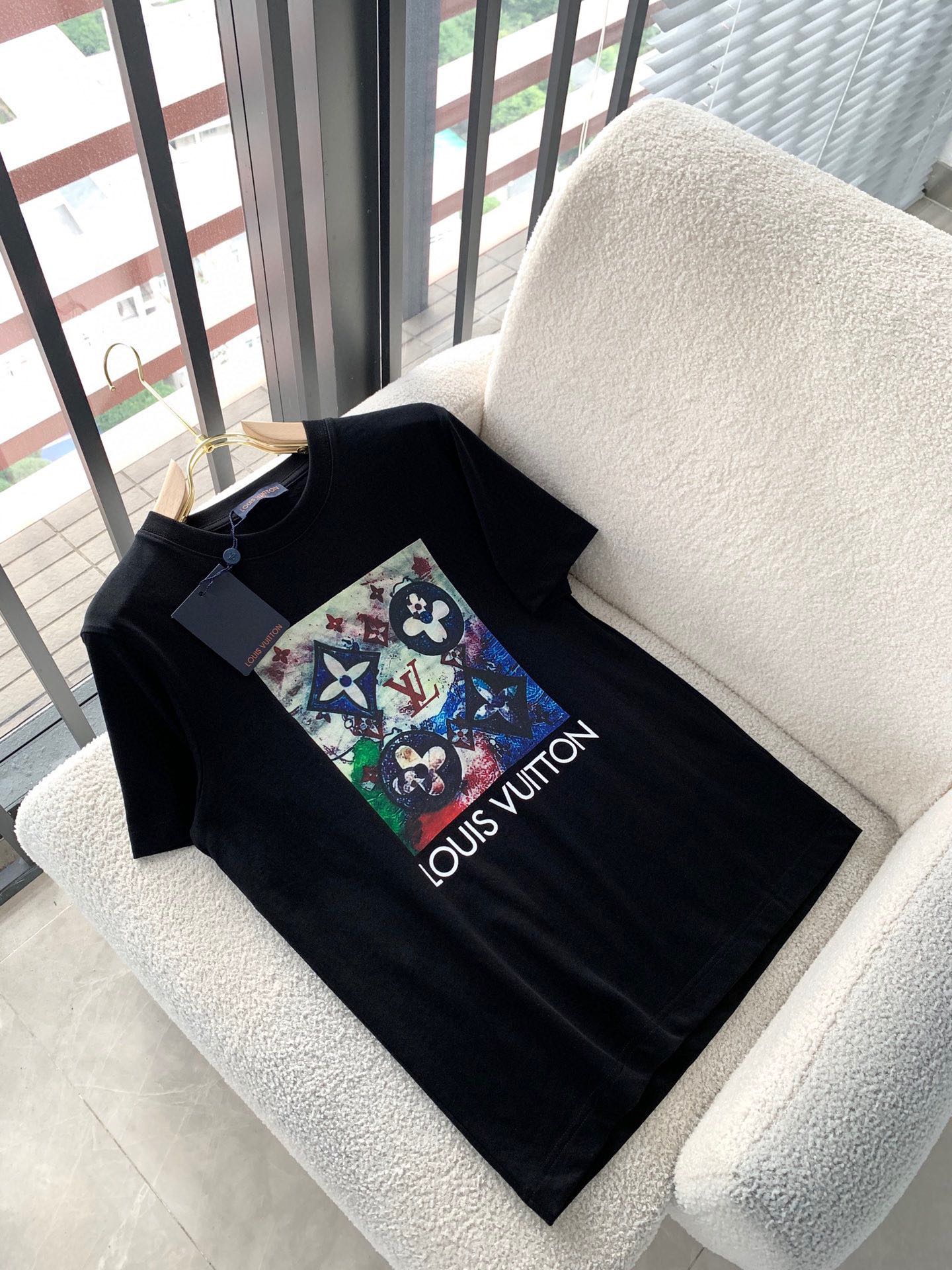 LuxluxHouse Best Quality Clothes T-shirt Louis Vuitton