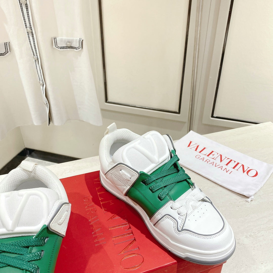 LuxluxHouse Best Quality Shoes Valentino