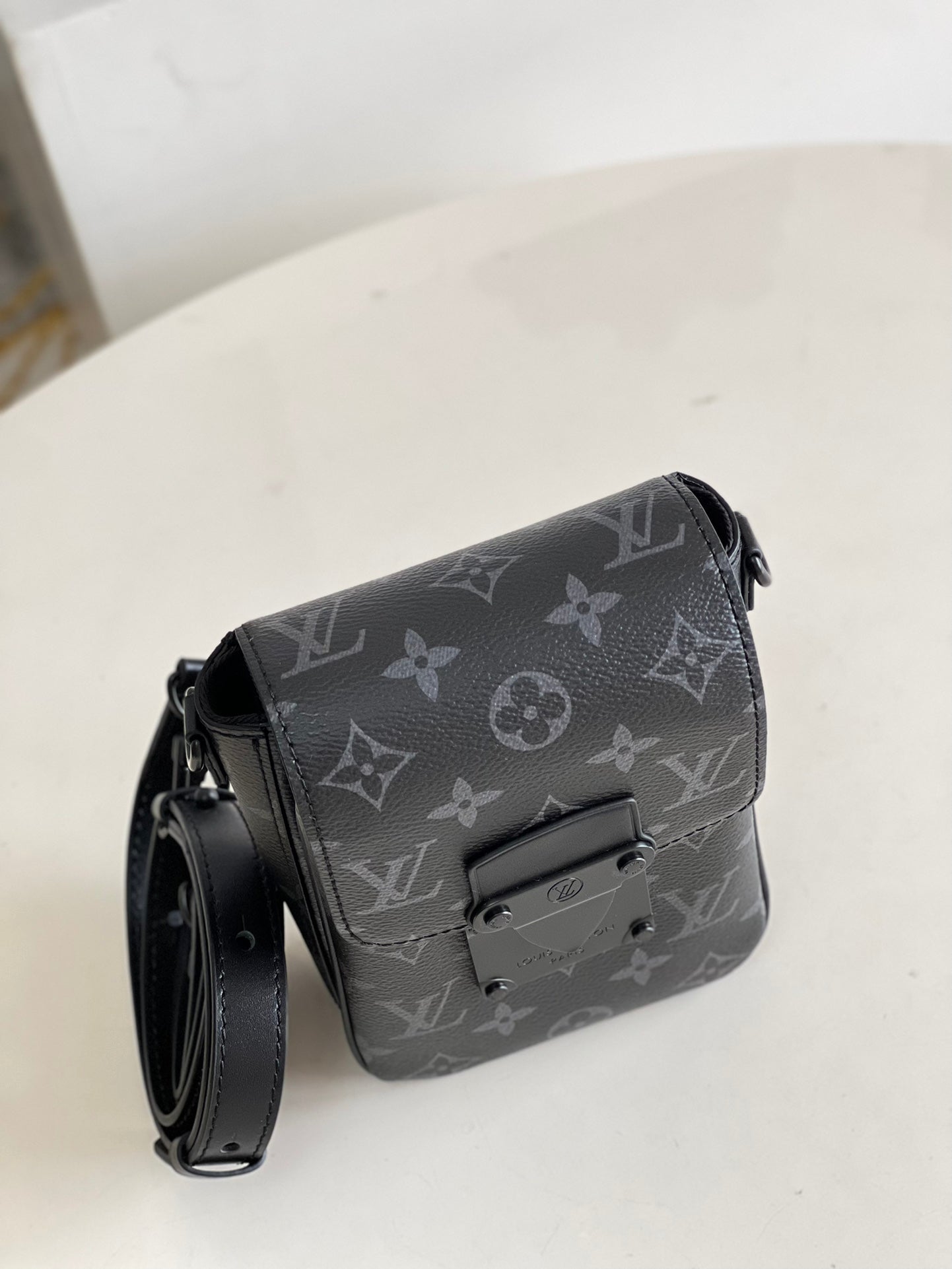LuxluxHouse Best Quality Bags Louis Vuitton Men
