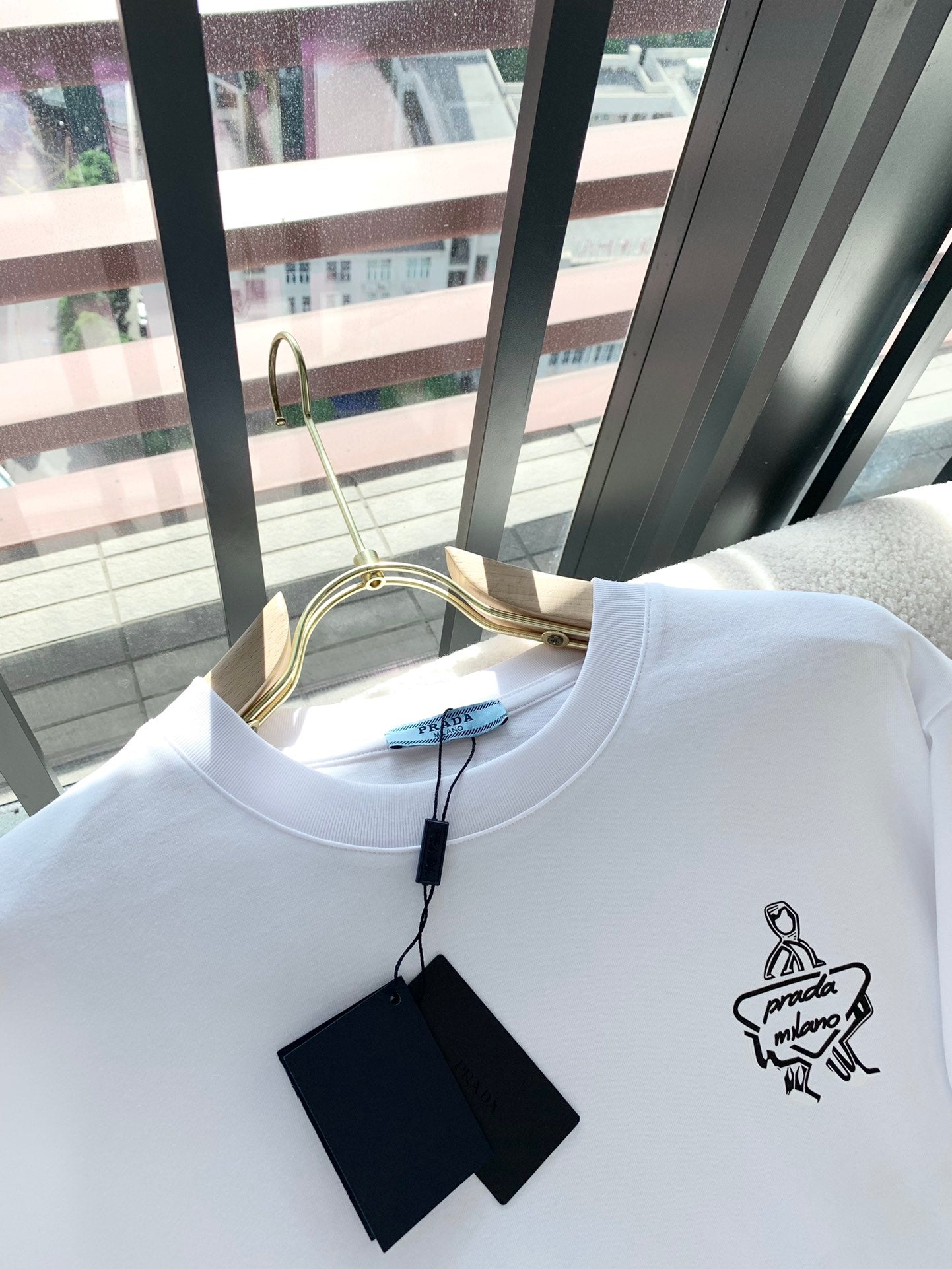 LuxluxHouse Best Quality Clothes T-shirt Prada