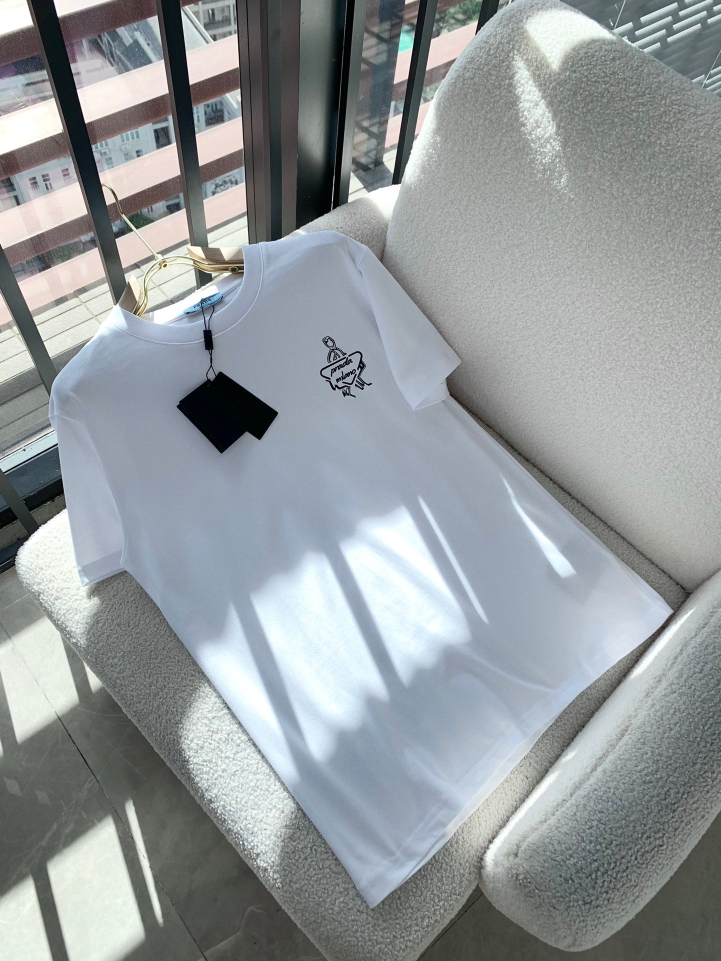 LuxluxHouse Best Quality Clothes T-shirt Prada