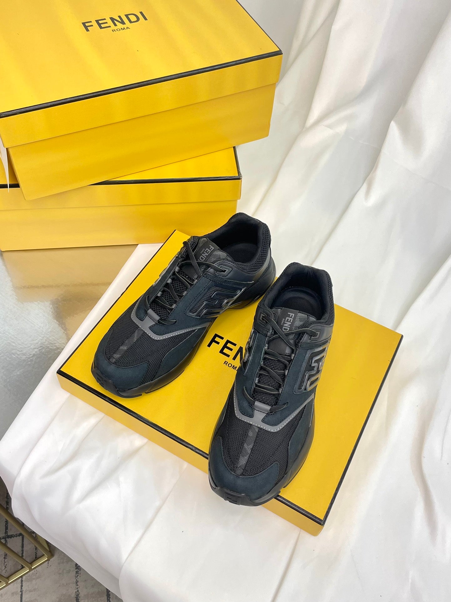 LuxluxHouse Best Quality Shoes Fendi