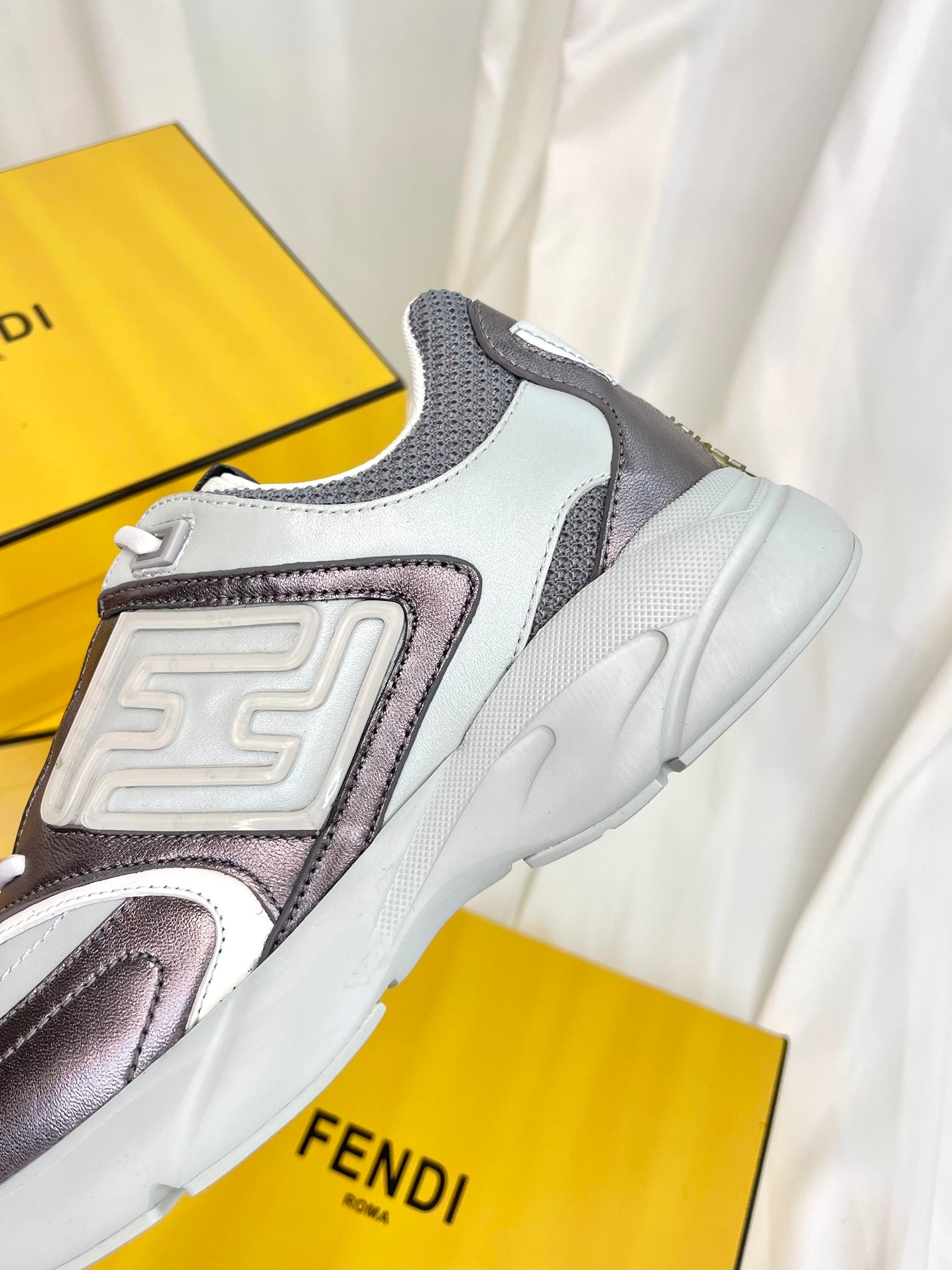 LuxluxHouse Best Quality Shoes Fendi