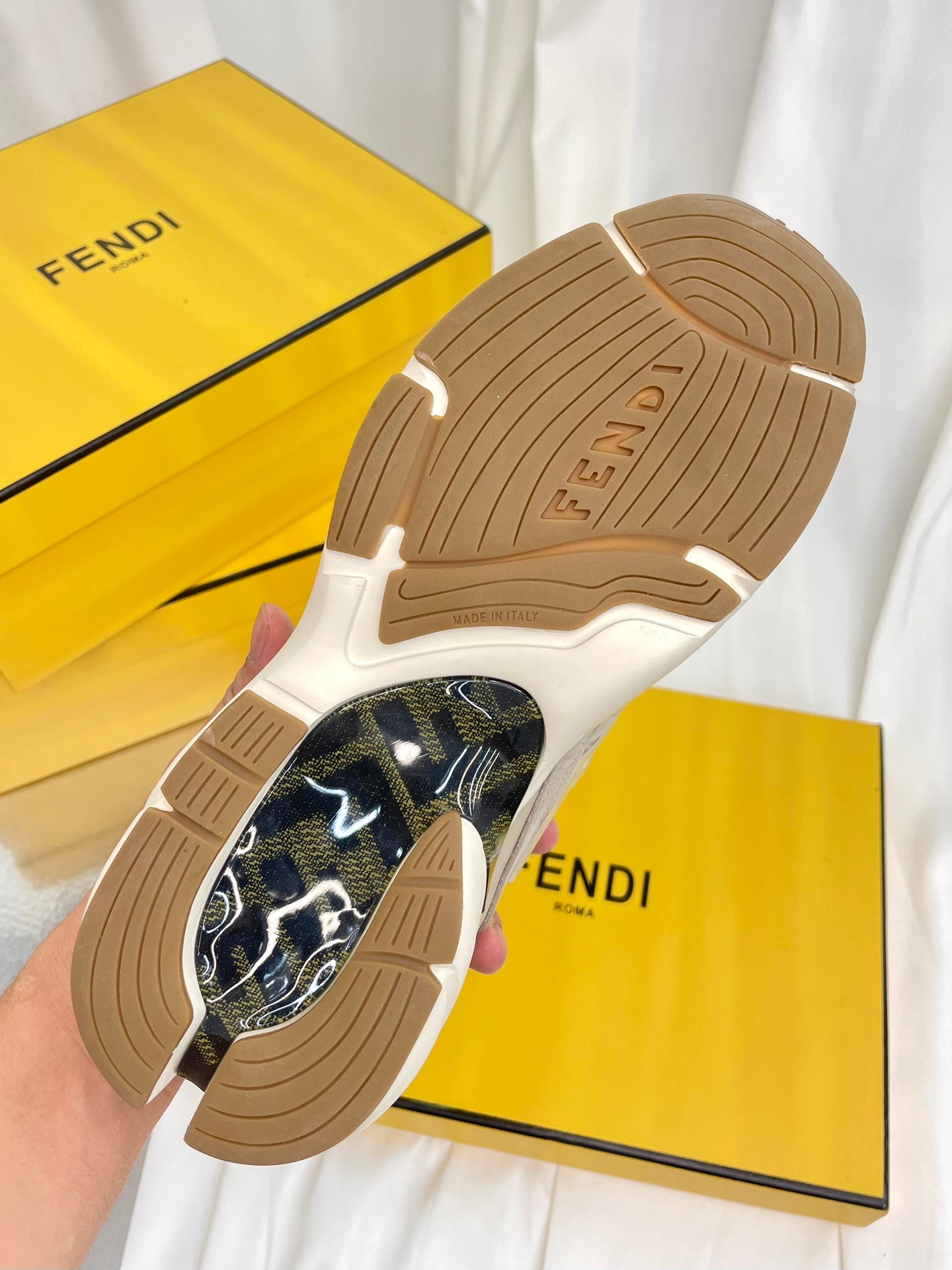 LuxluxHouse Best Quality Shoes Fendi