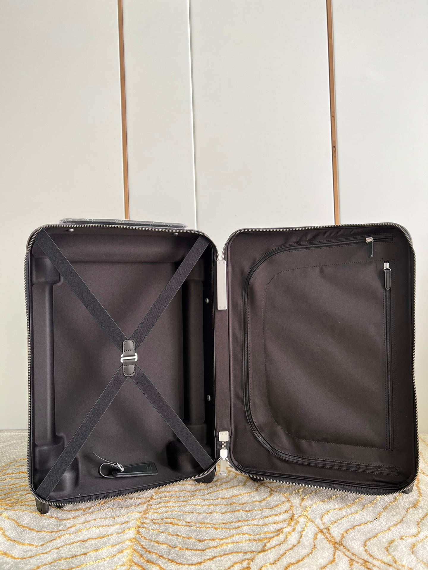 LuxluxHouse Best Quality Bags Luggage