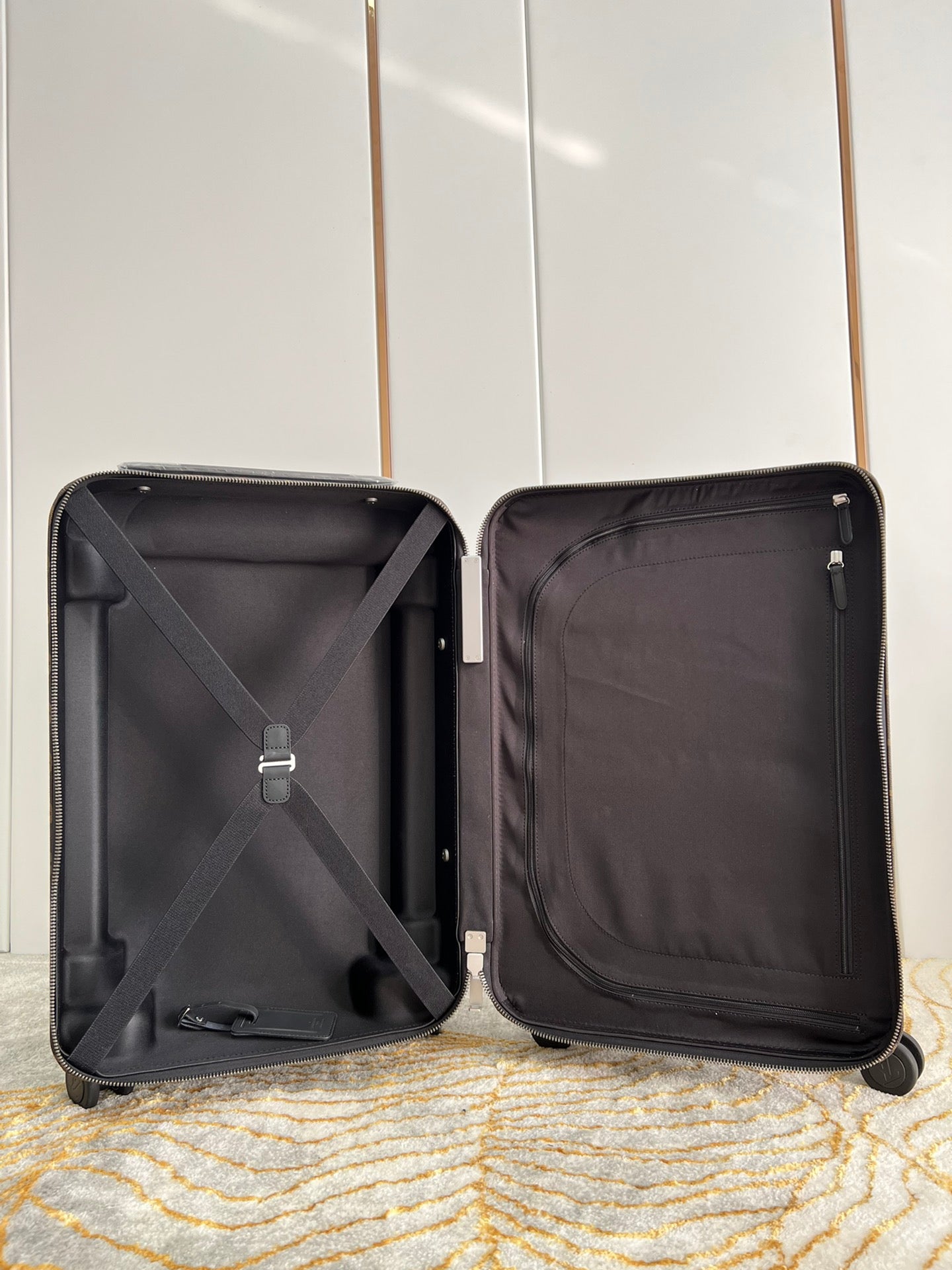 LuxluxHouse Best Quality Bags Luggage
