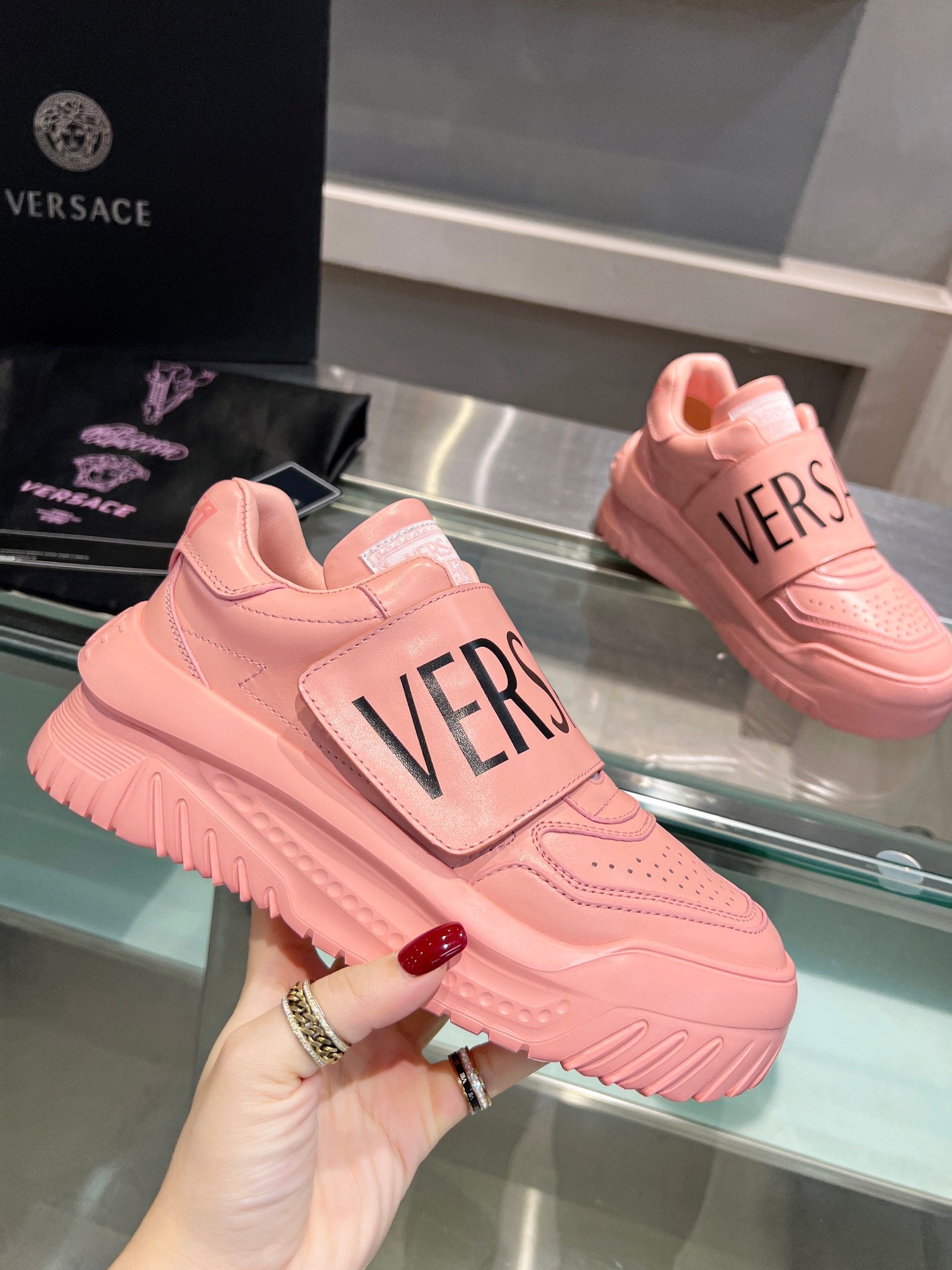 LuxluxHouse Best Quality Shoes Versace