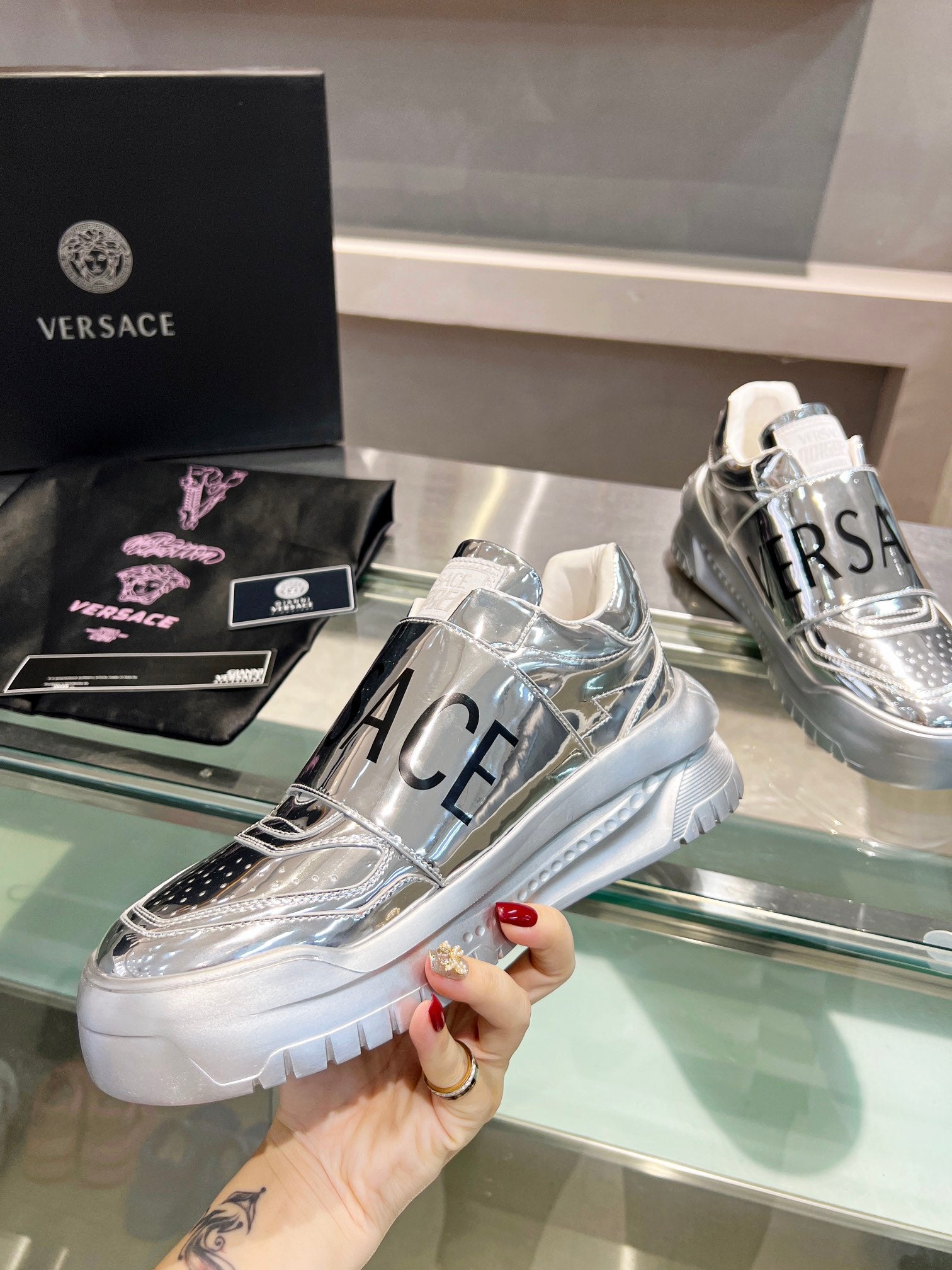 LuxluxHouse Best Quality Shoes Versace