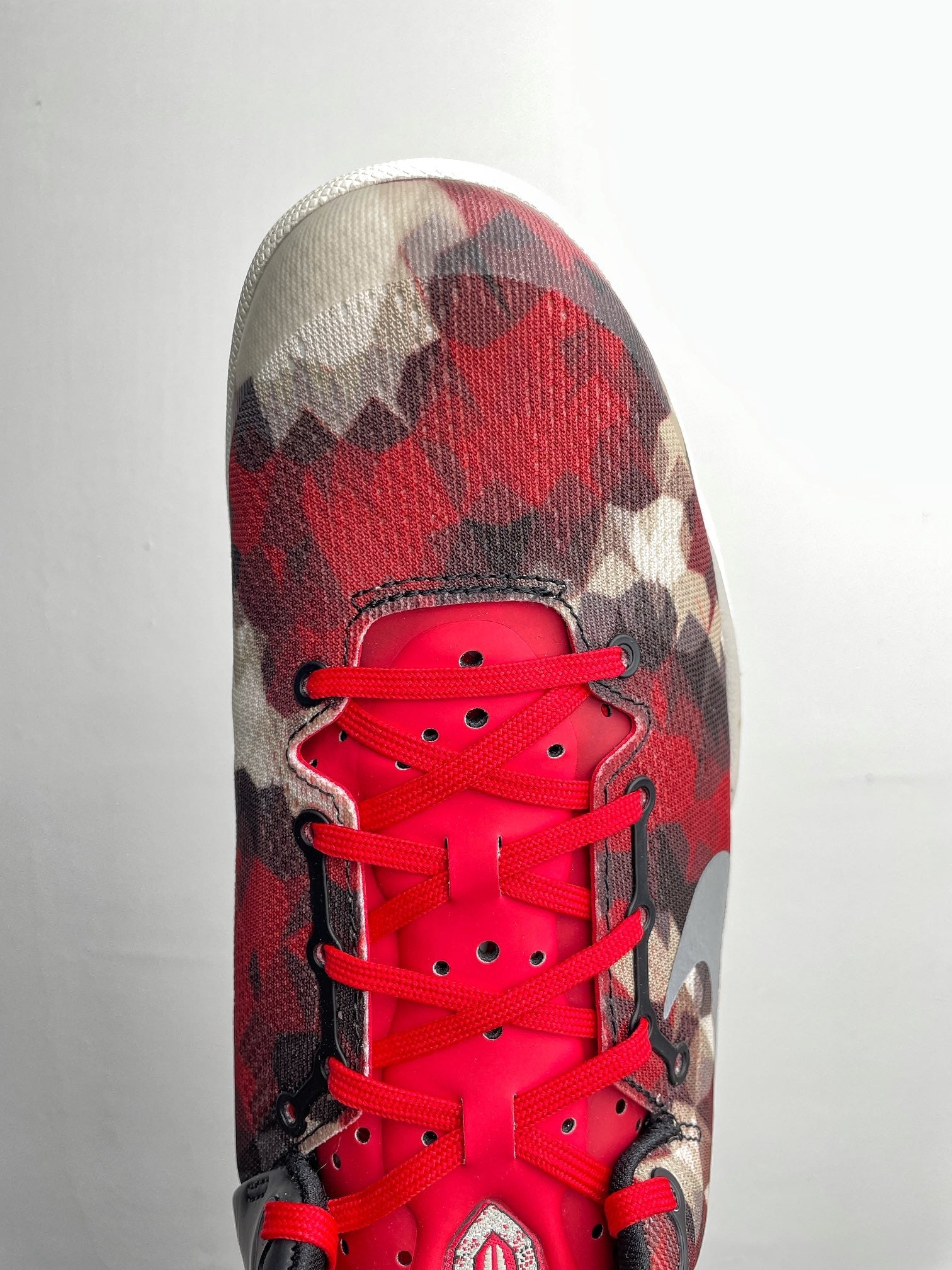 Max Batch-Nike Kobe 8 Protro “Milk Snake”