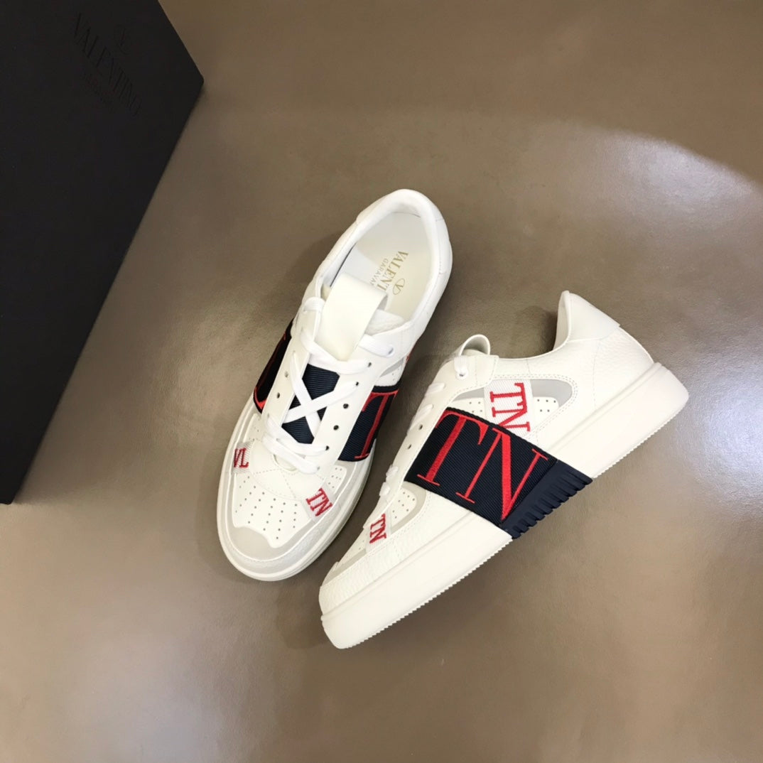 LuxluxHouse Best Quality Shoes Valentino