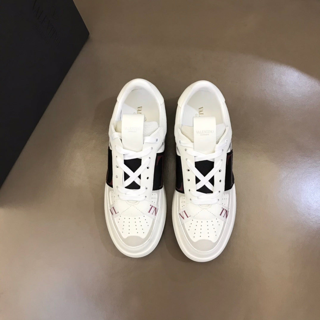 LuxluxHouse Best Quality Shoes Valentino