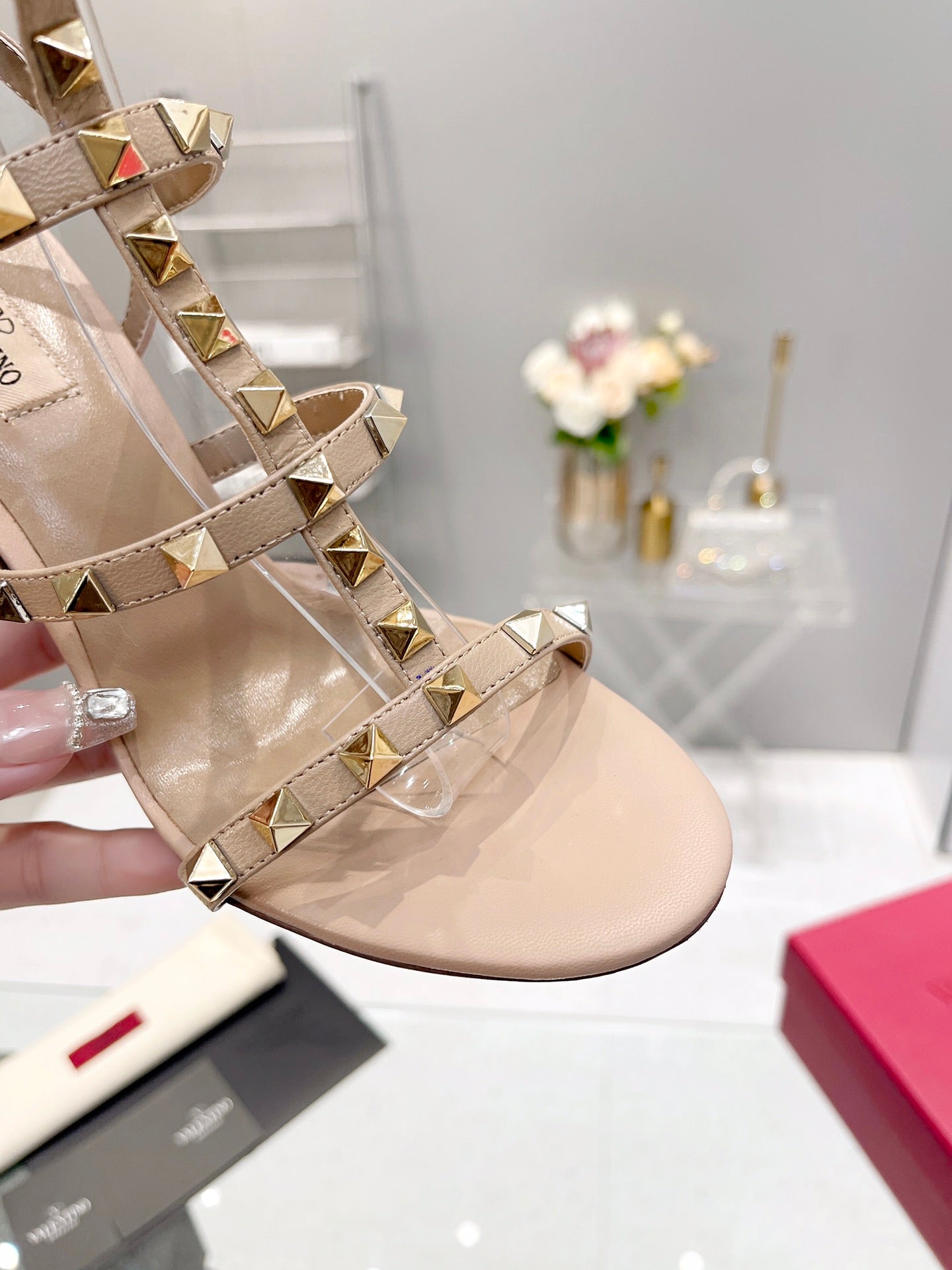 LuxluxHouse Best Quality Valentino Women Shoes