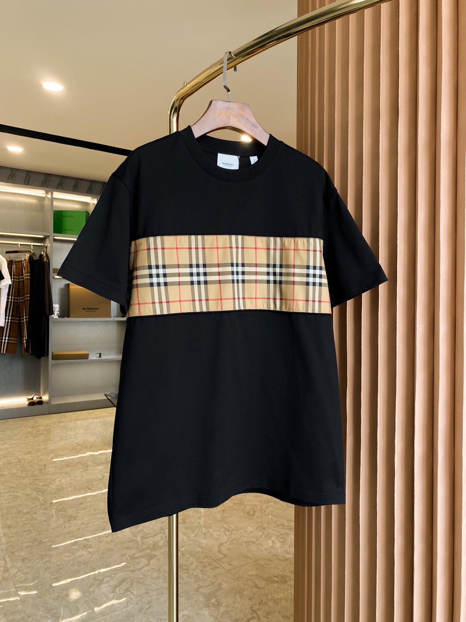 LuxluxHouse Burberry T-shirt NO.2