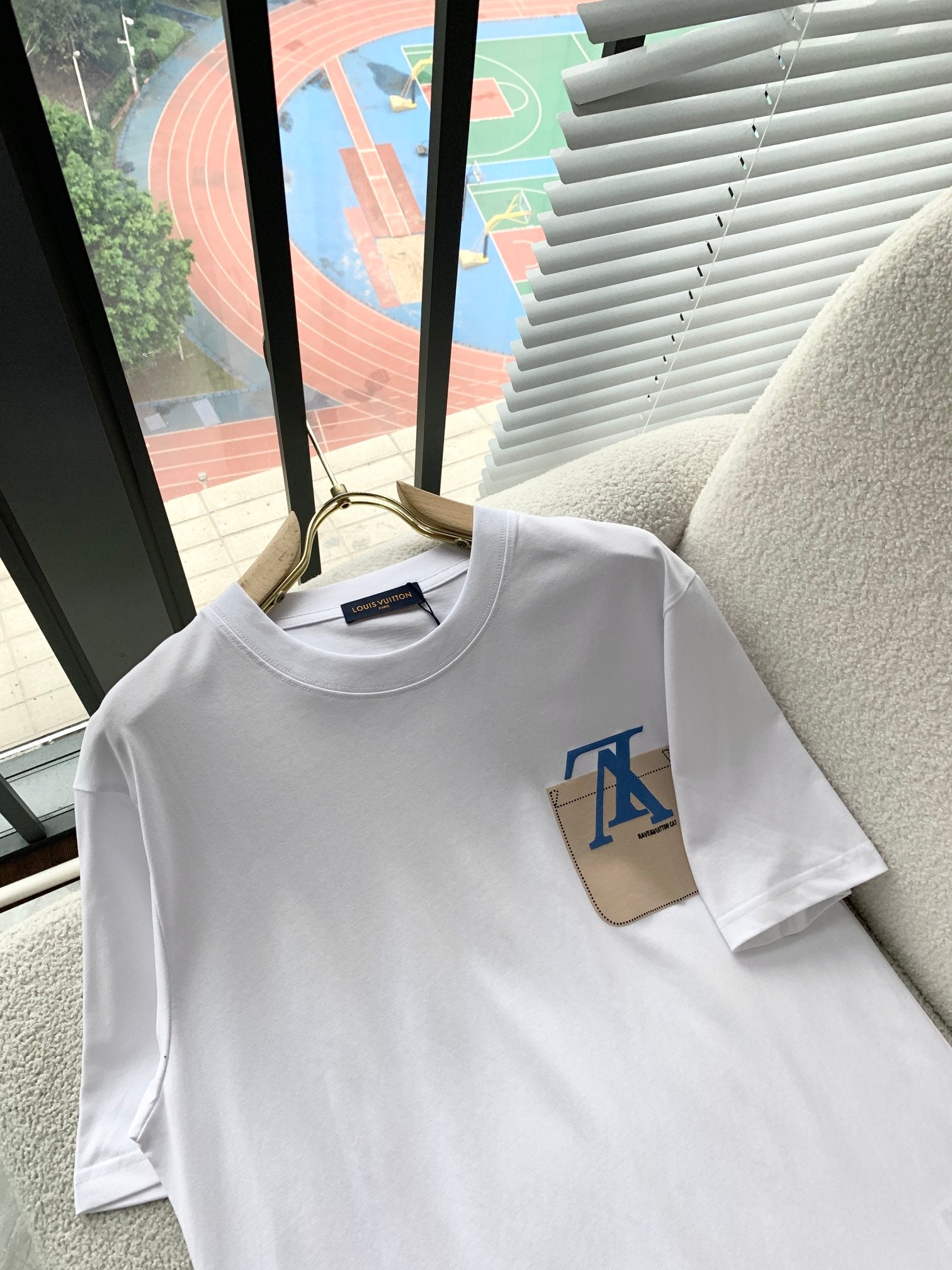 LuxluxHouse Best Quality Clothes T-shirt Louis Vuitton