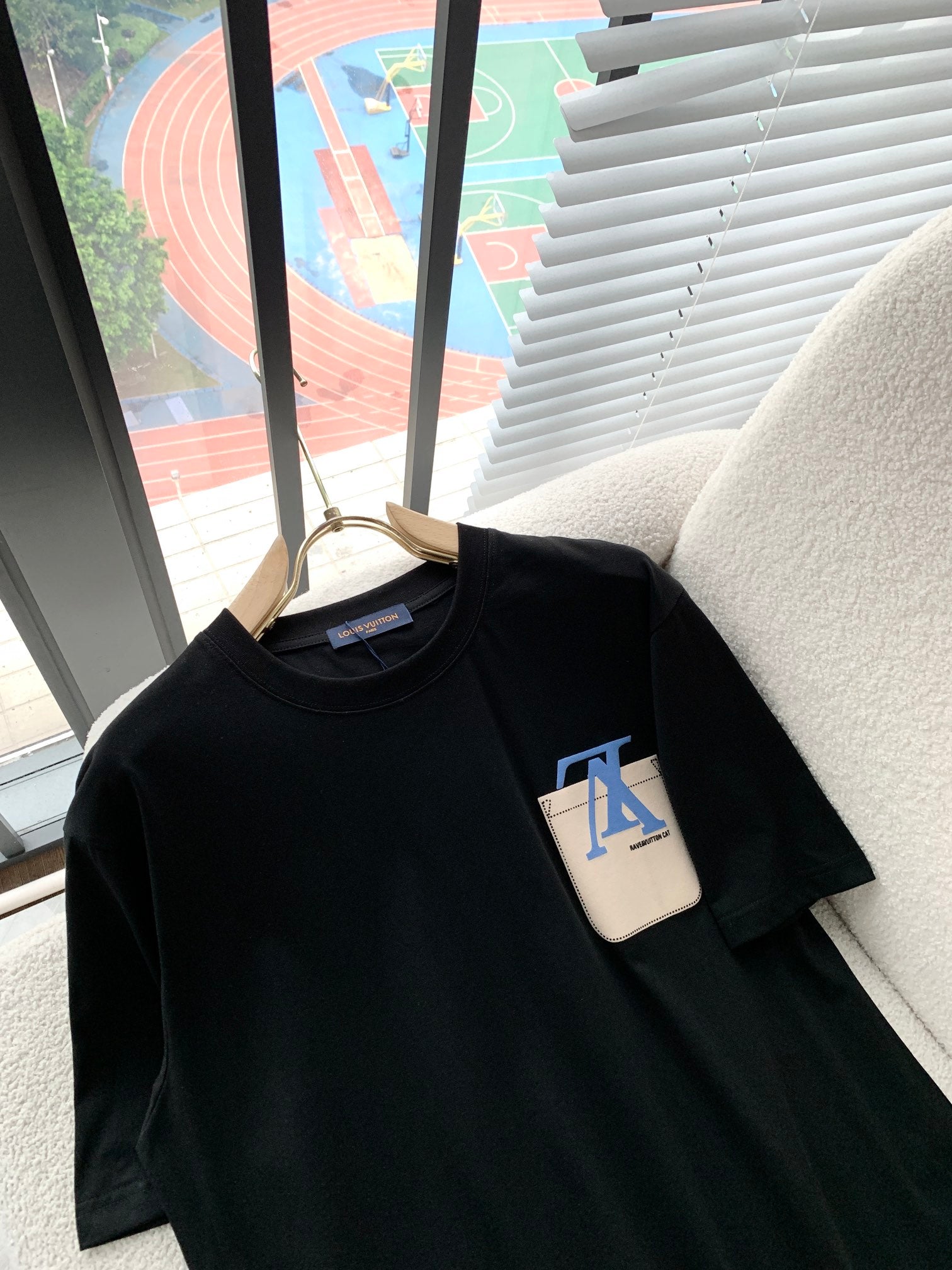 LuxluxHouse Best Quality Clothes T-shirt Louis Vuitton