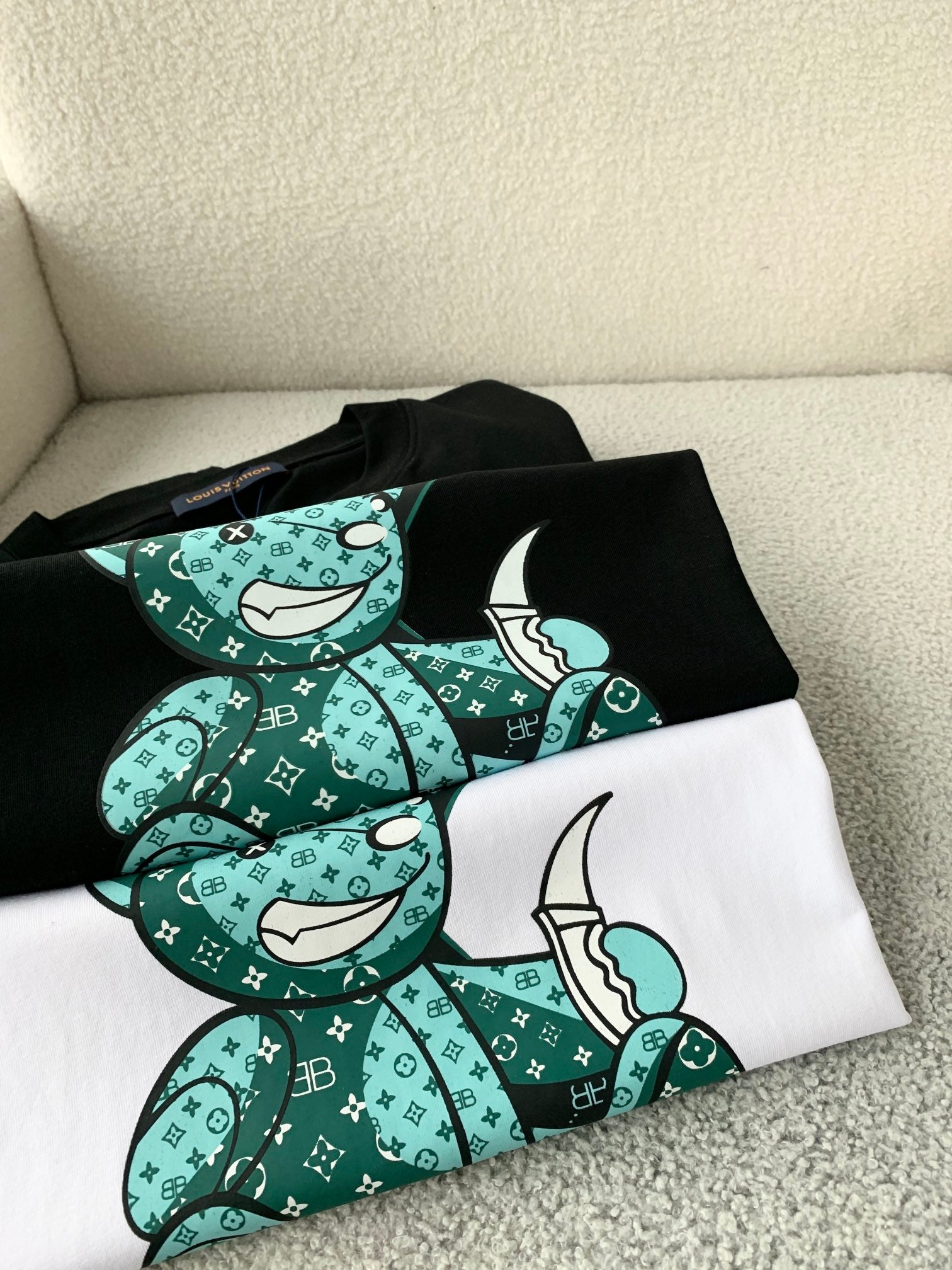 LuxluxHouse Best Quality Clothes T-shirt Louis Vuitton