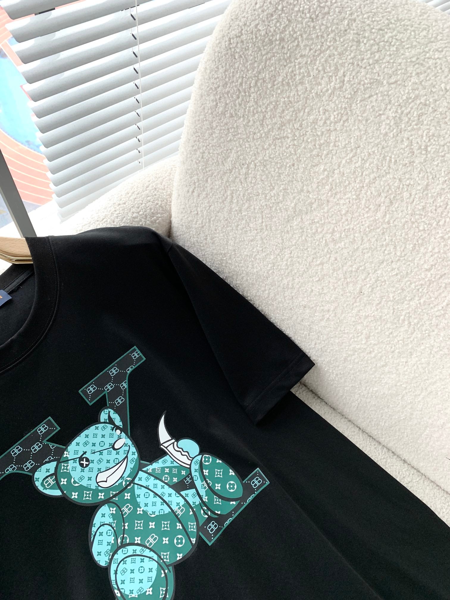 LuxluxHouse Best Quality Clothes T-shirt Louis Vuitton