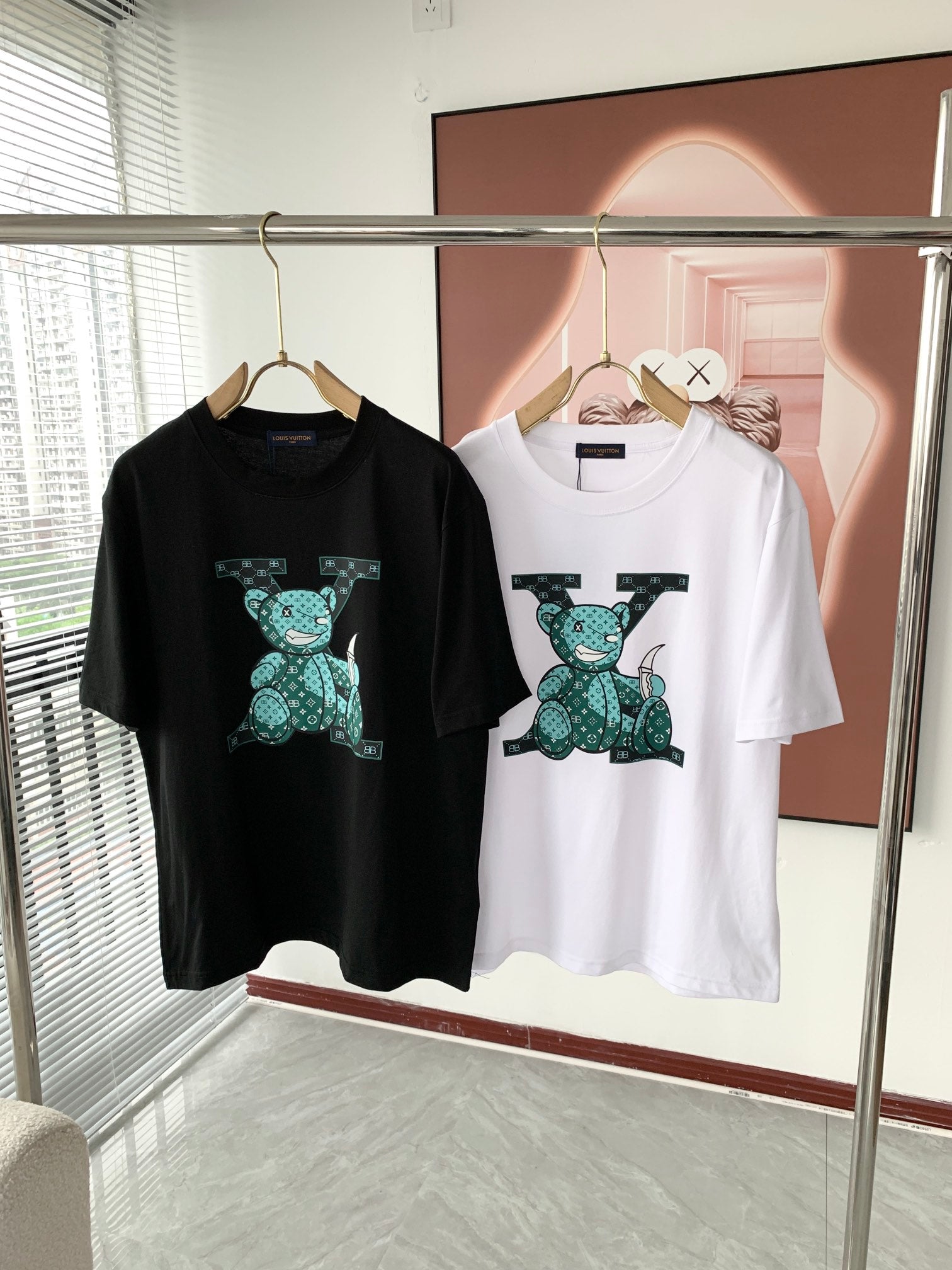 LuxluxHouse Best Quality Clothes T-shirt Louis Vuitton