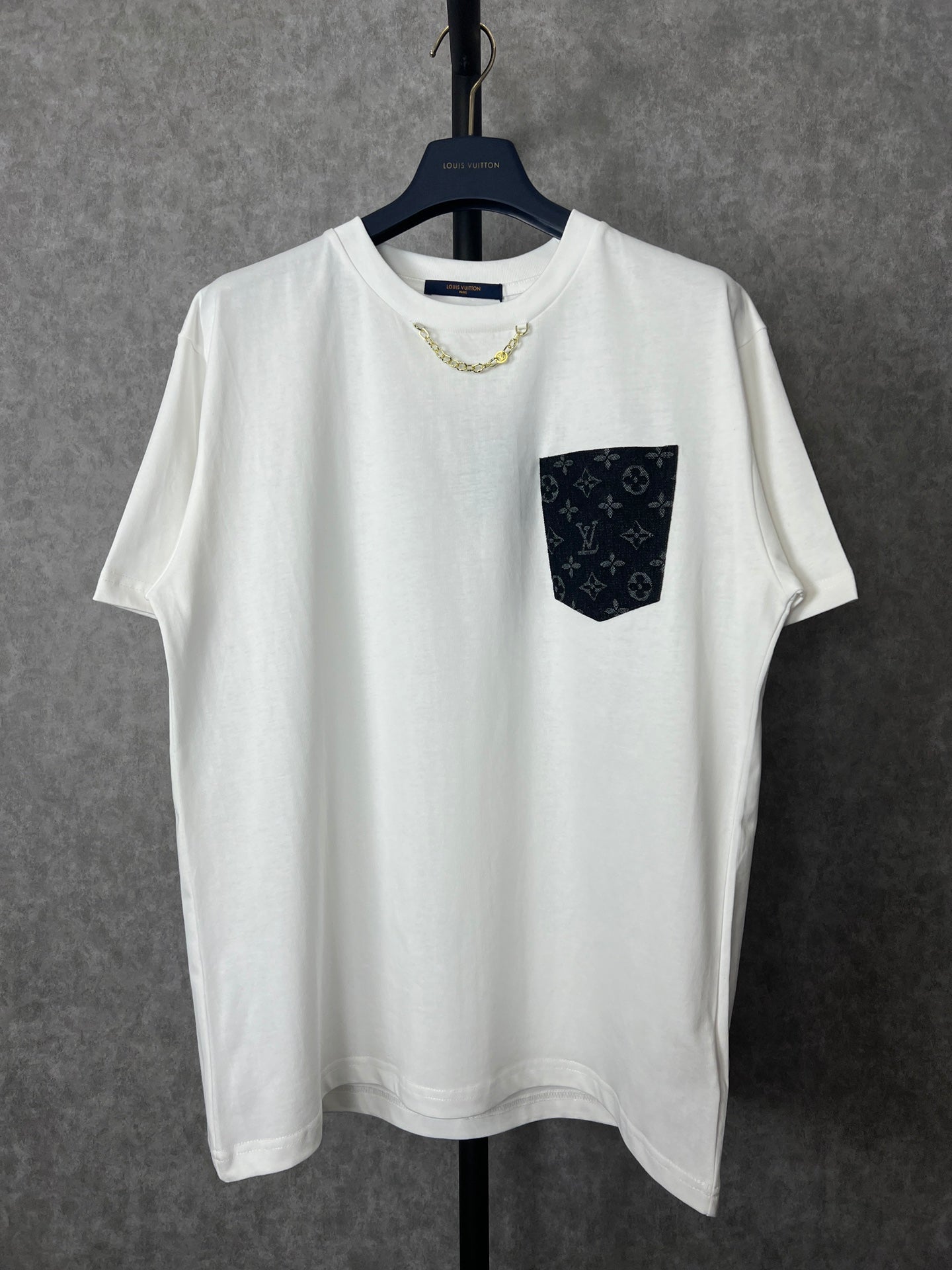 LuxluxHouse Louis Vuitton T-shirt NO.2