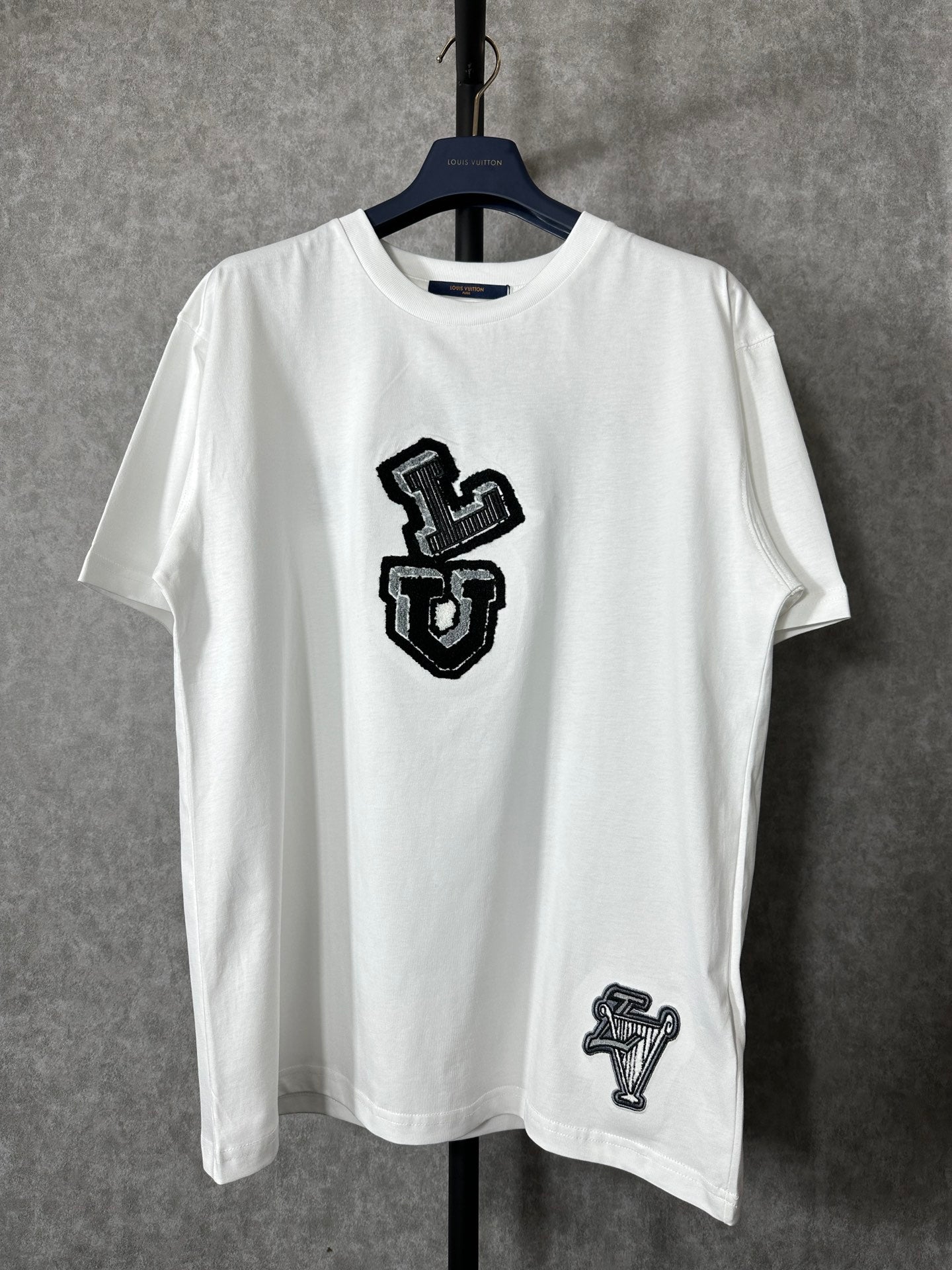 LuxluxHouse Louis Vuitton T-shirt NO.2