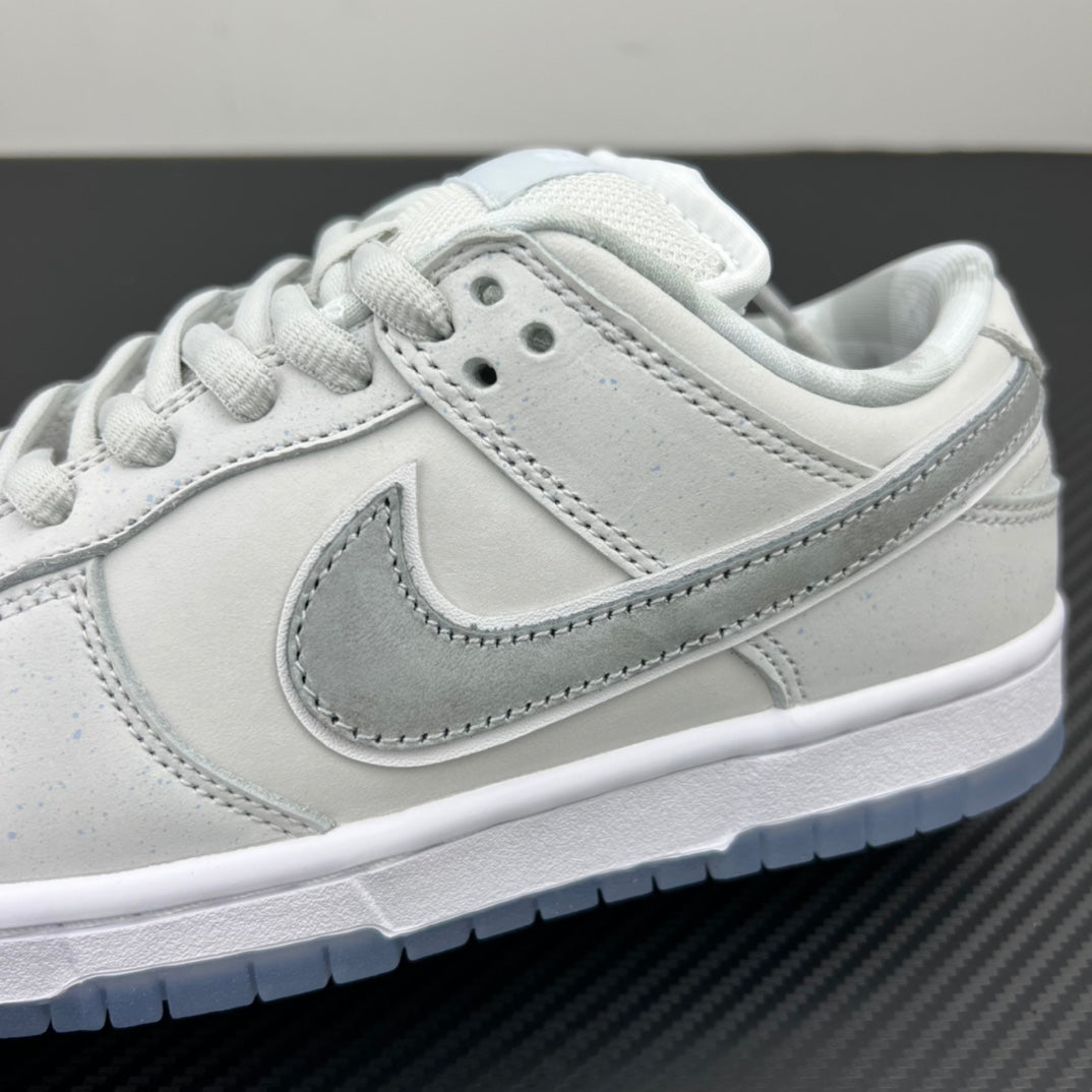 AY Batch-Concepts x NK SB Dunk Low "White Lobster"