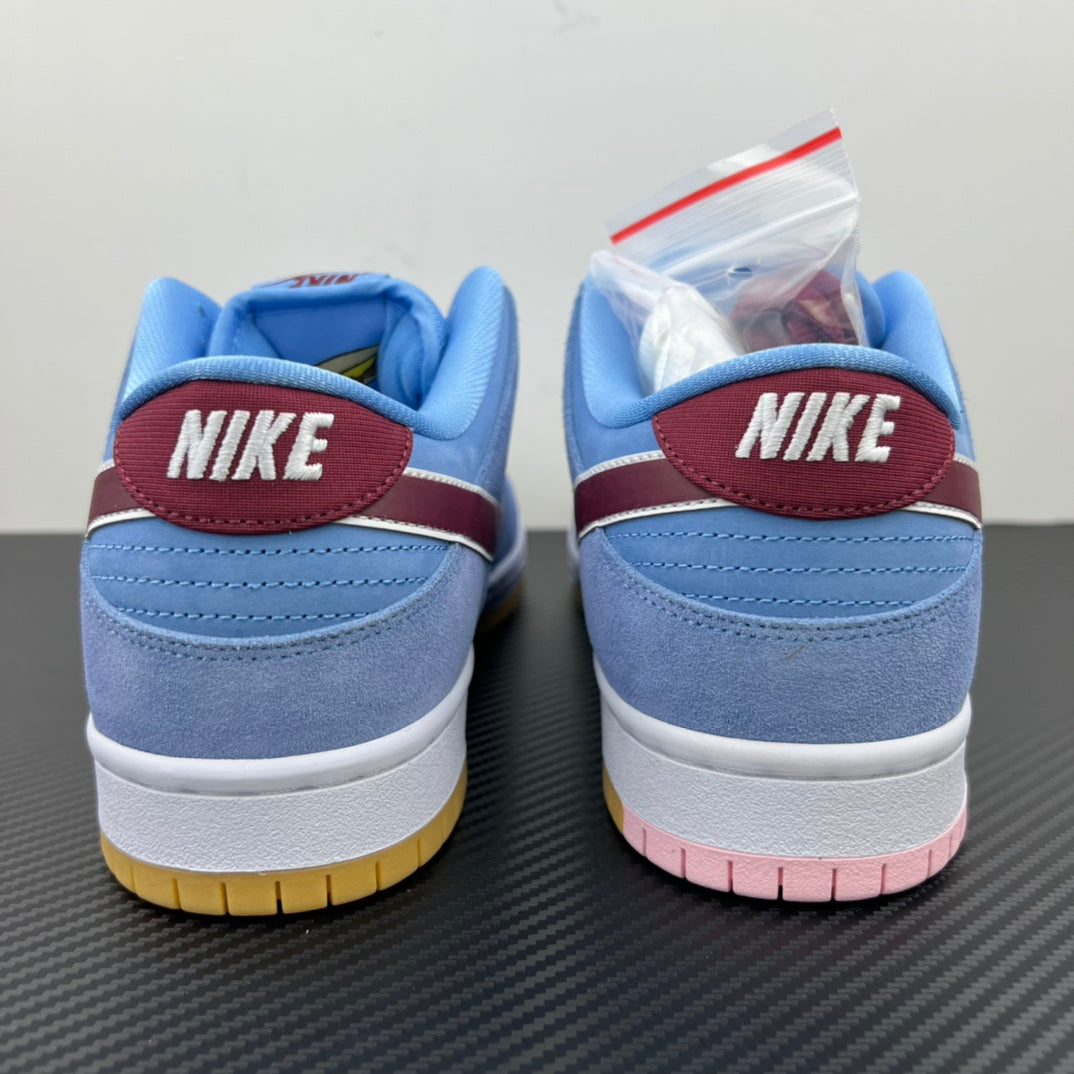 AY Batch-Nike Dunk SB Low PRM "Phillies"