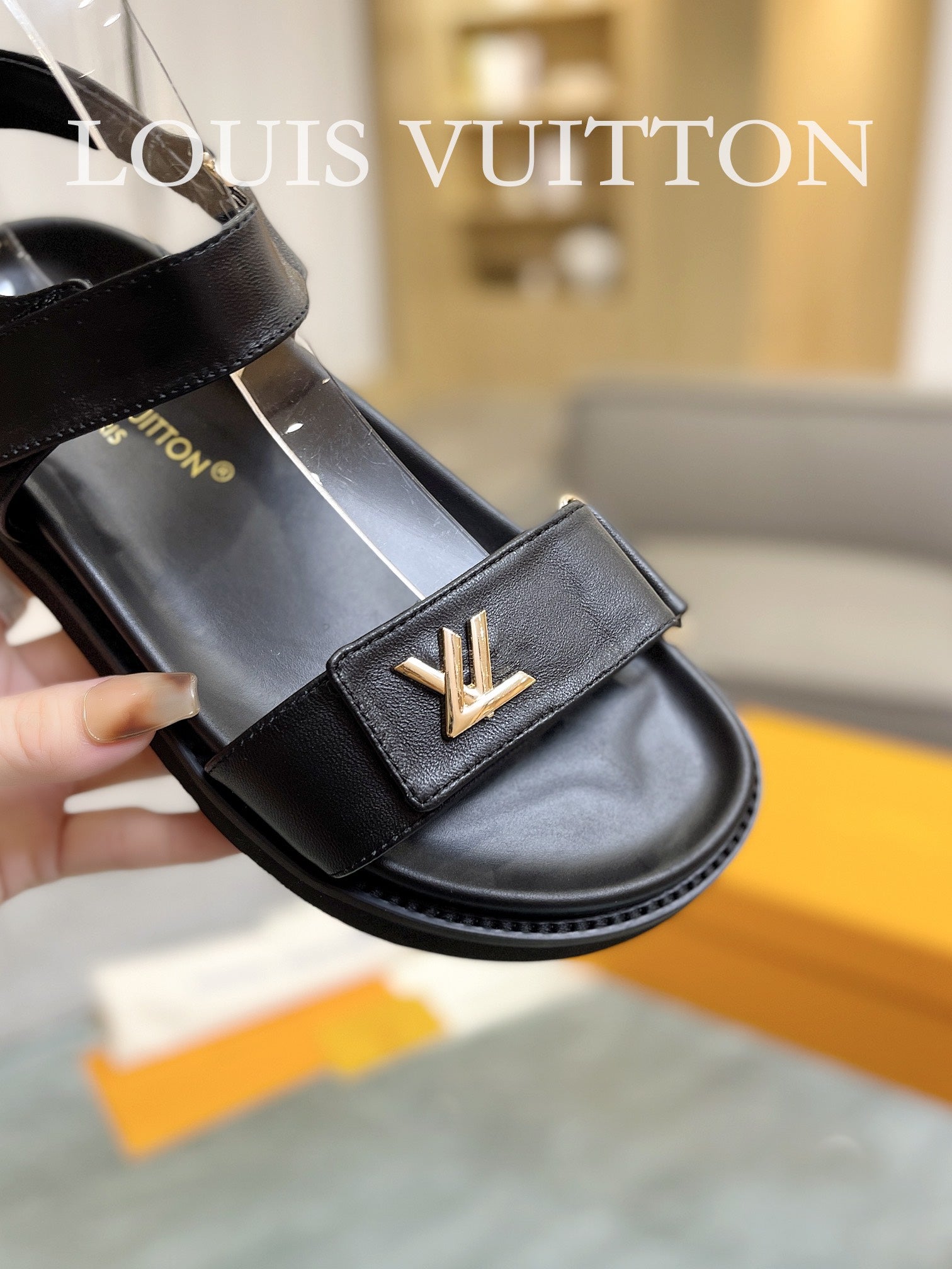 LuxluxHouse Best Quality Sandals Louis Vuitton