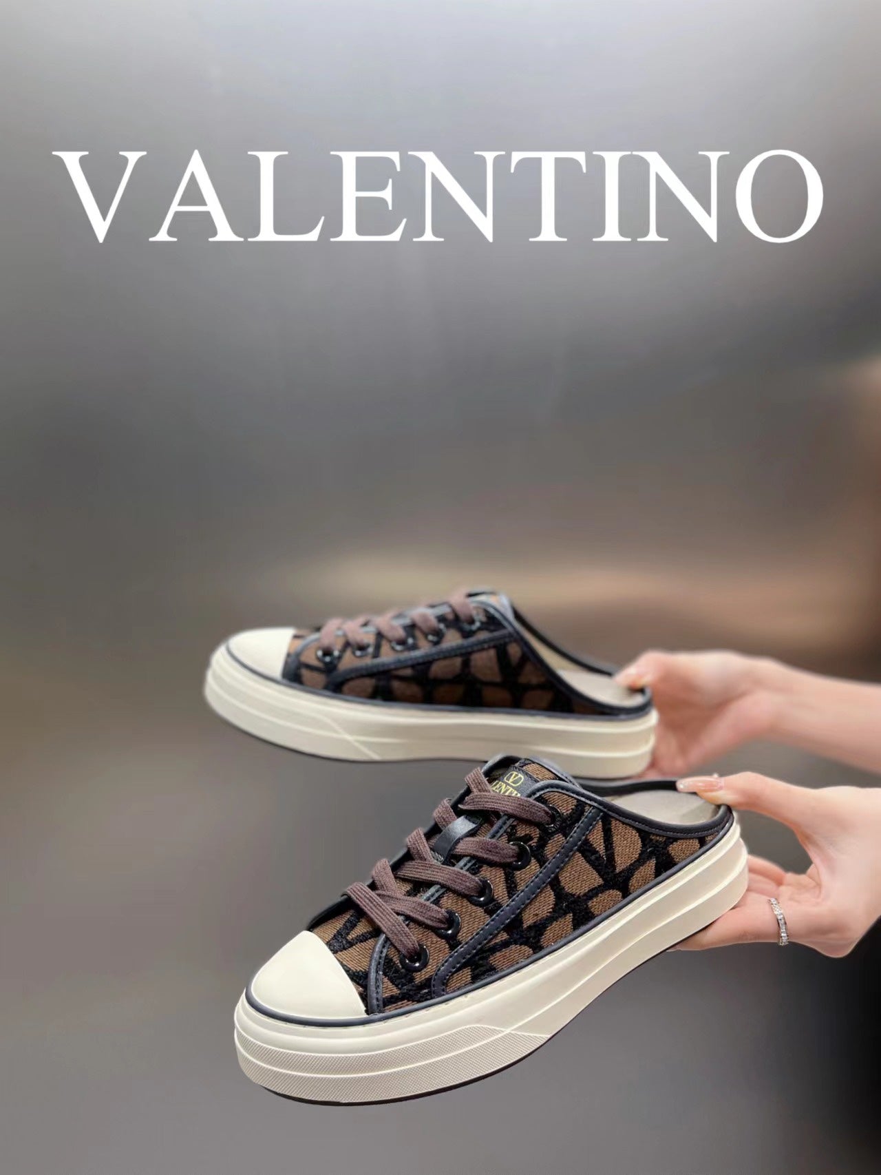LuxluxHouse Best Quality Shoes Valentino
