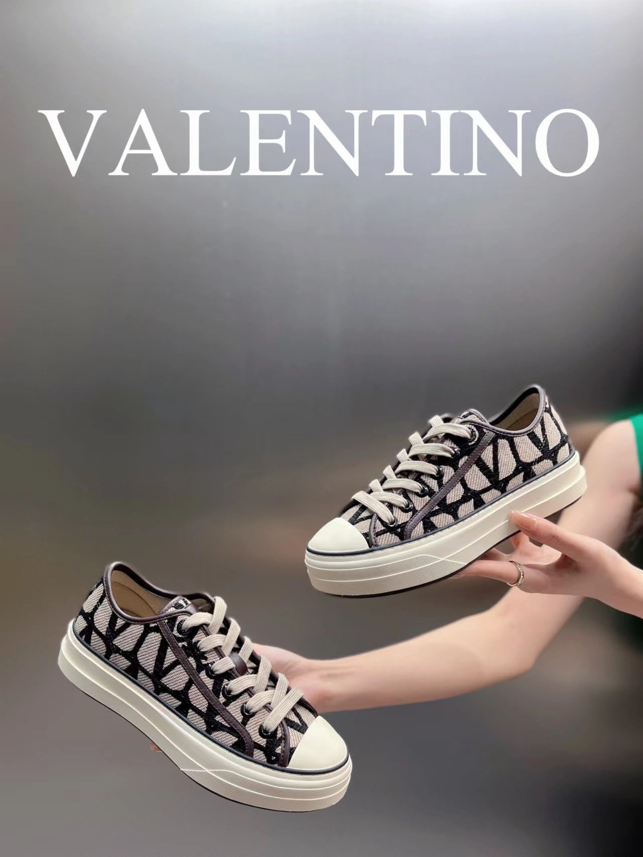 LuxluxHouse Best Quality Shoes Valentino