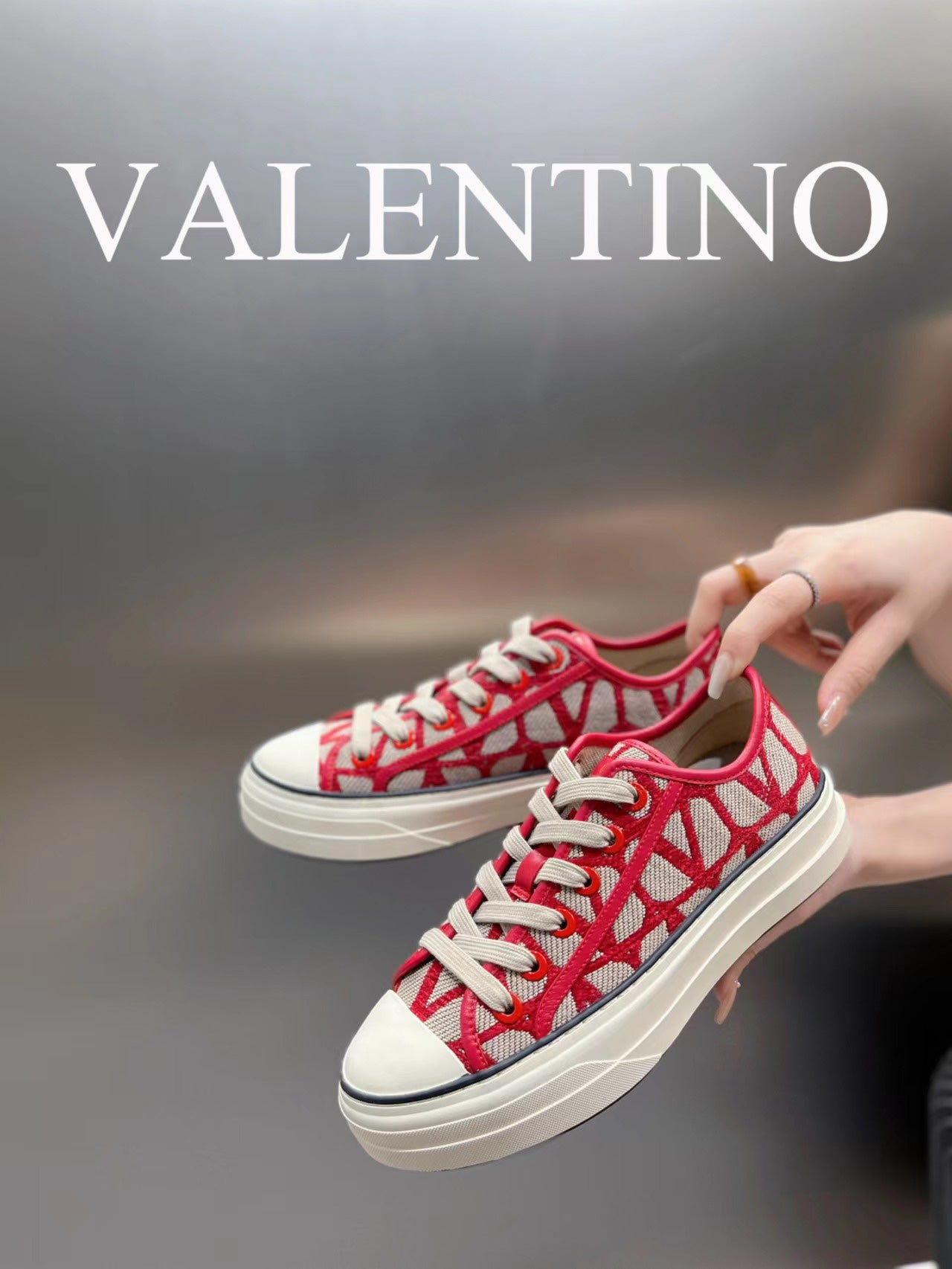 LuxluxHouse Best Quality Shoes Valentino