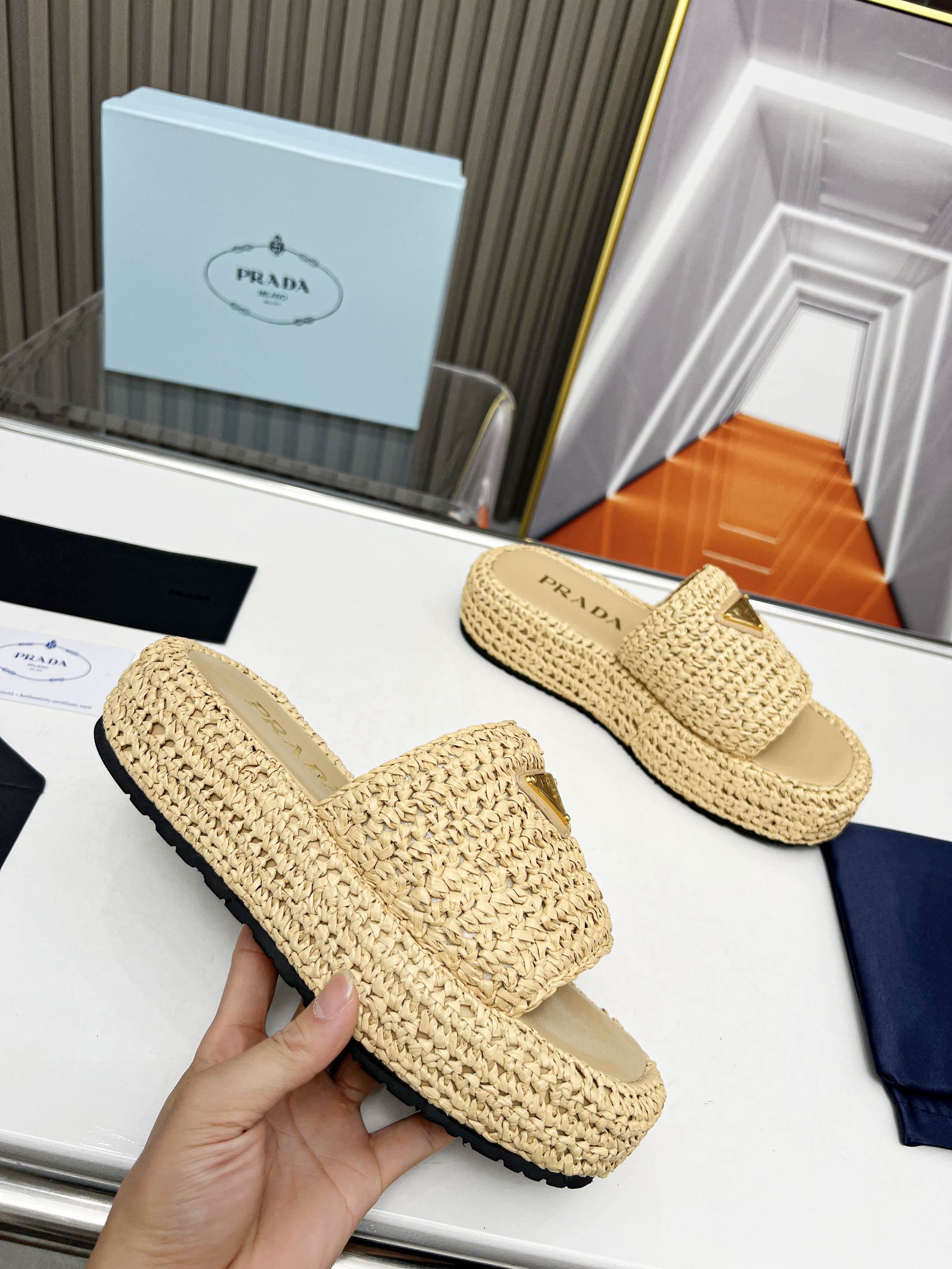 LuxluxHouse Best Quality Sandals Prada