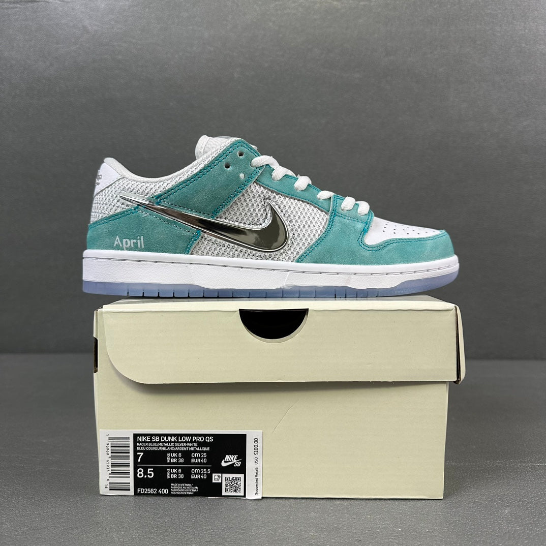 AY Batch-APRIL SKATEBOARDS x NK Dunk SB Low "White and Multi- Color"