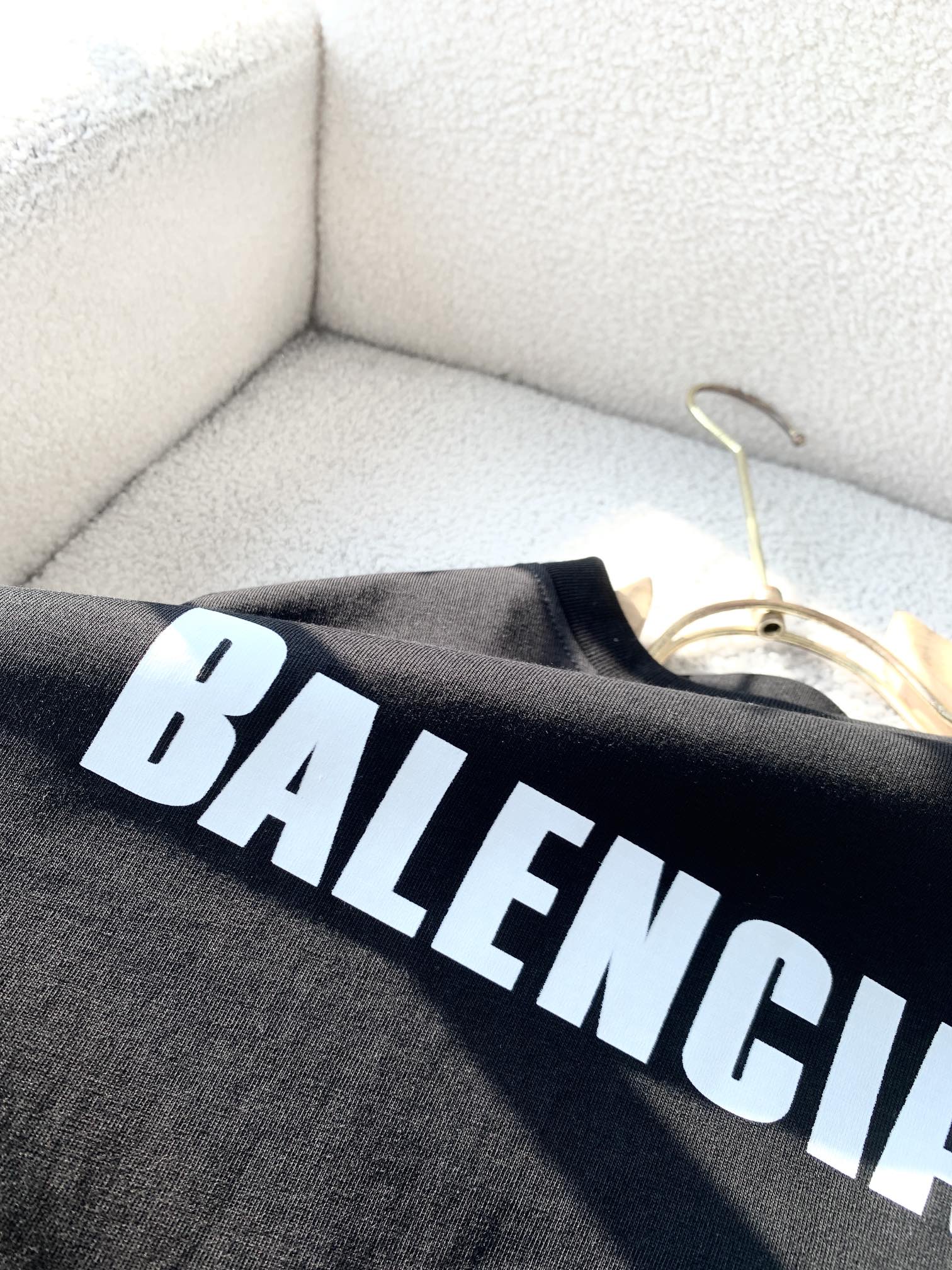 LuxluxHouse Best Quality Clothes Balenciaga T-shirt