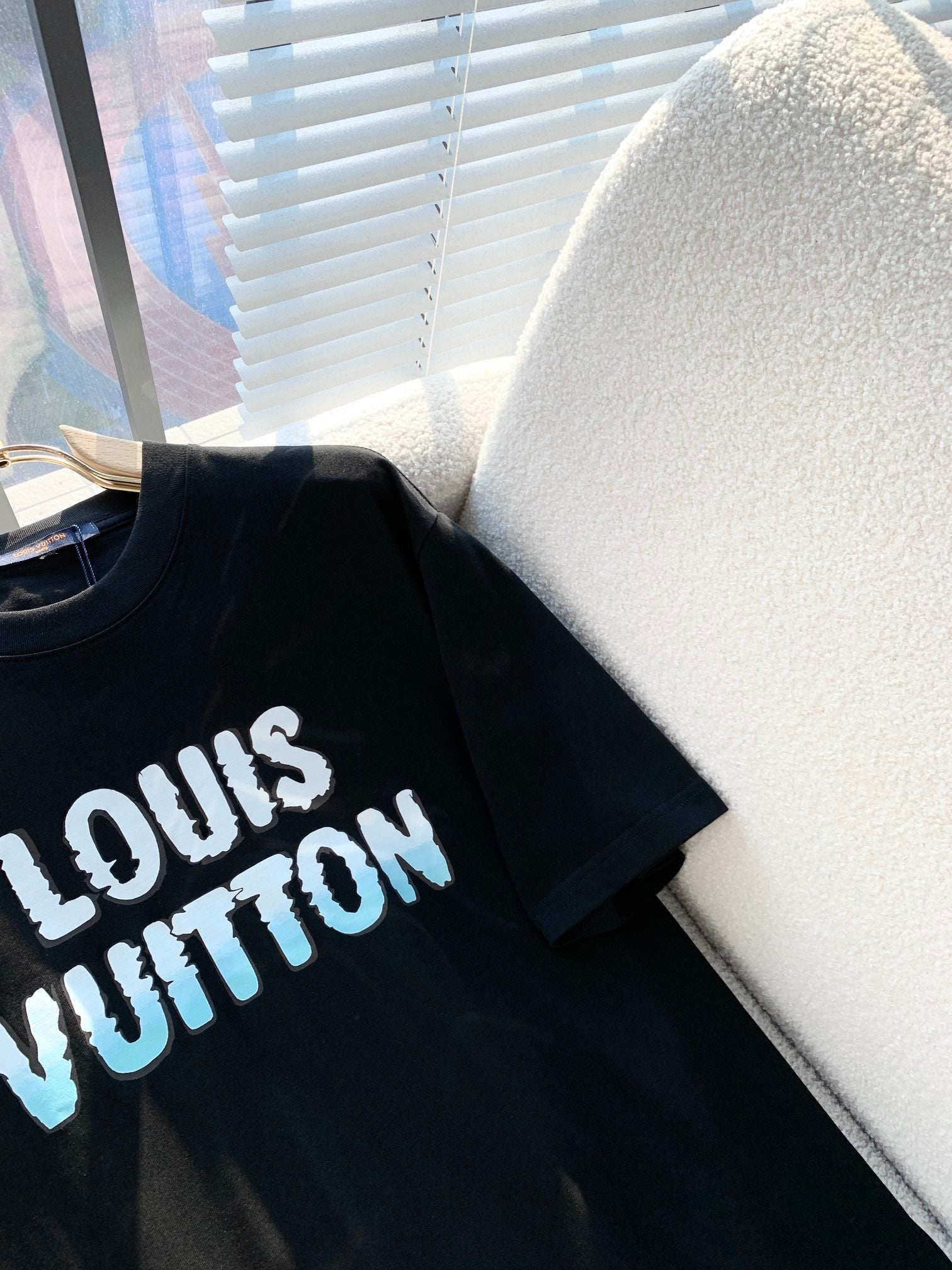 LuxluxHouse Best Quality Clothes T-shirt Louis Vuitton