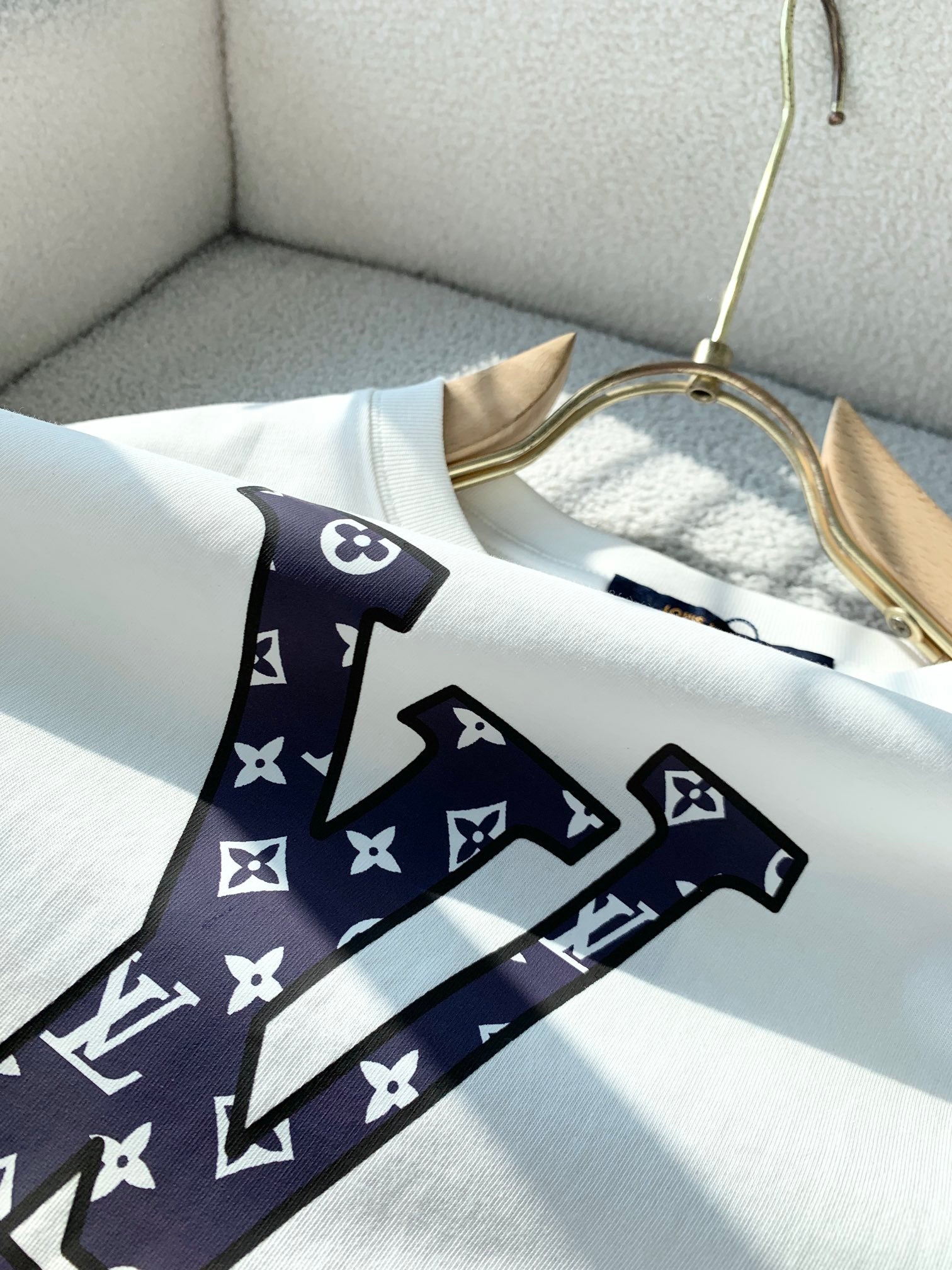 LuxluxHouse Best Quality Clothes T-shirt Louis Vuitton