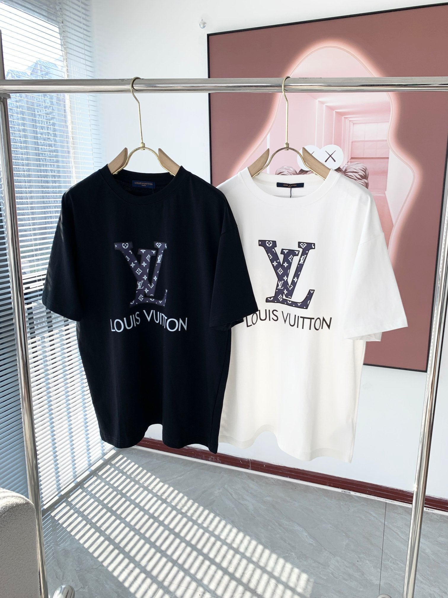 LuxluxHouse Best Quality Clothes T-shirt Louis Vuitton