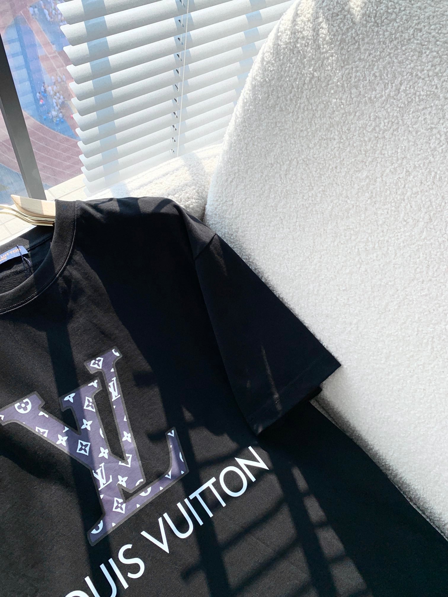 LuxluxHouse Best Quality Clothes T-shirt Louis Vuitton