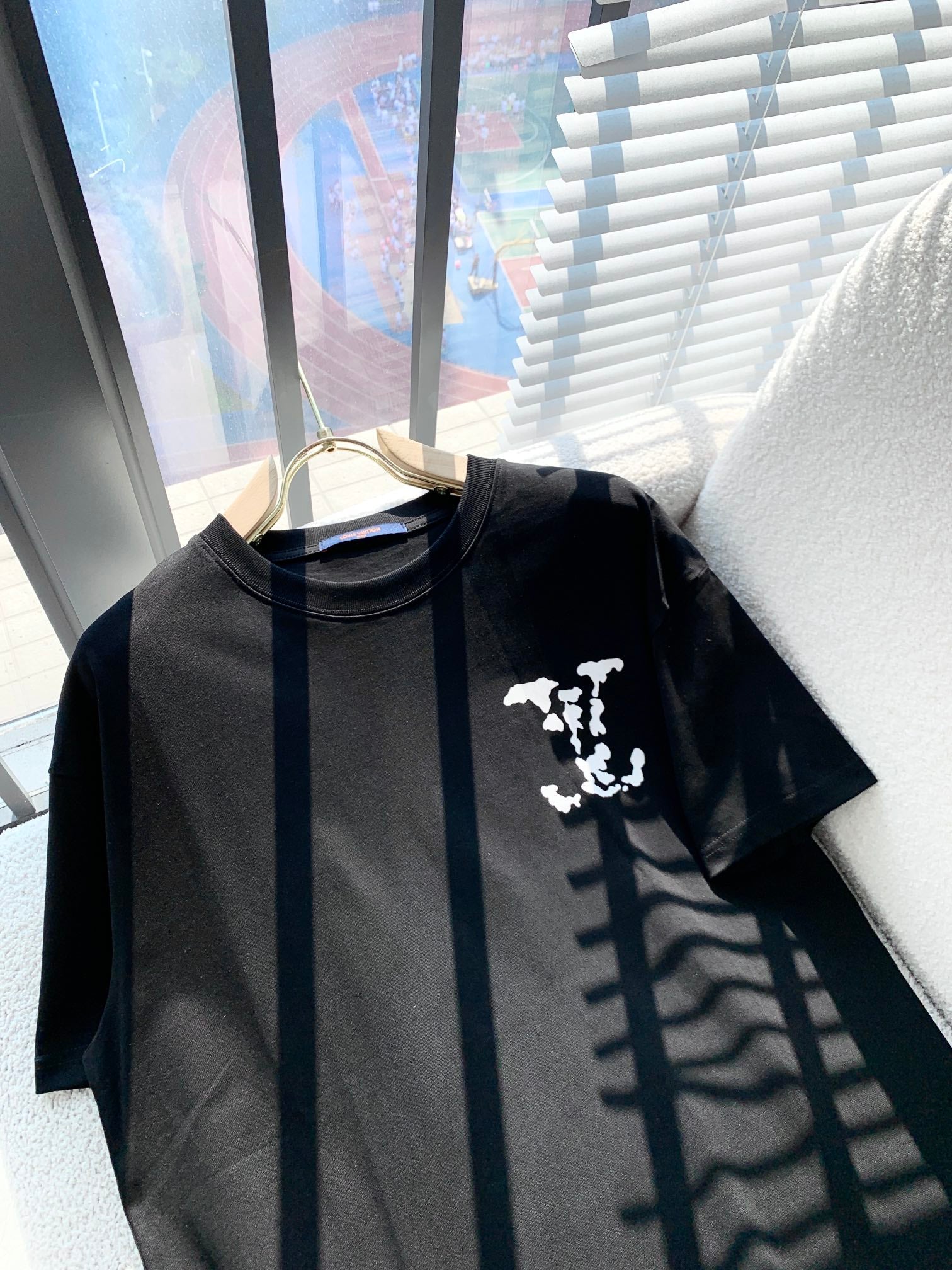 LuxluxHouse Best Quality Clothes T-shirt Louis Vuitton