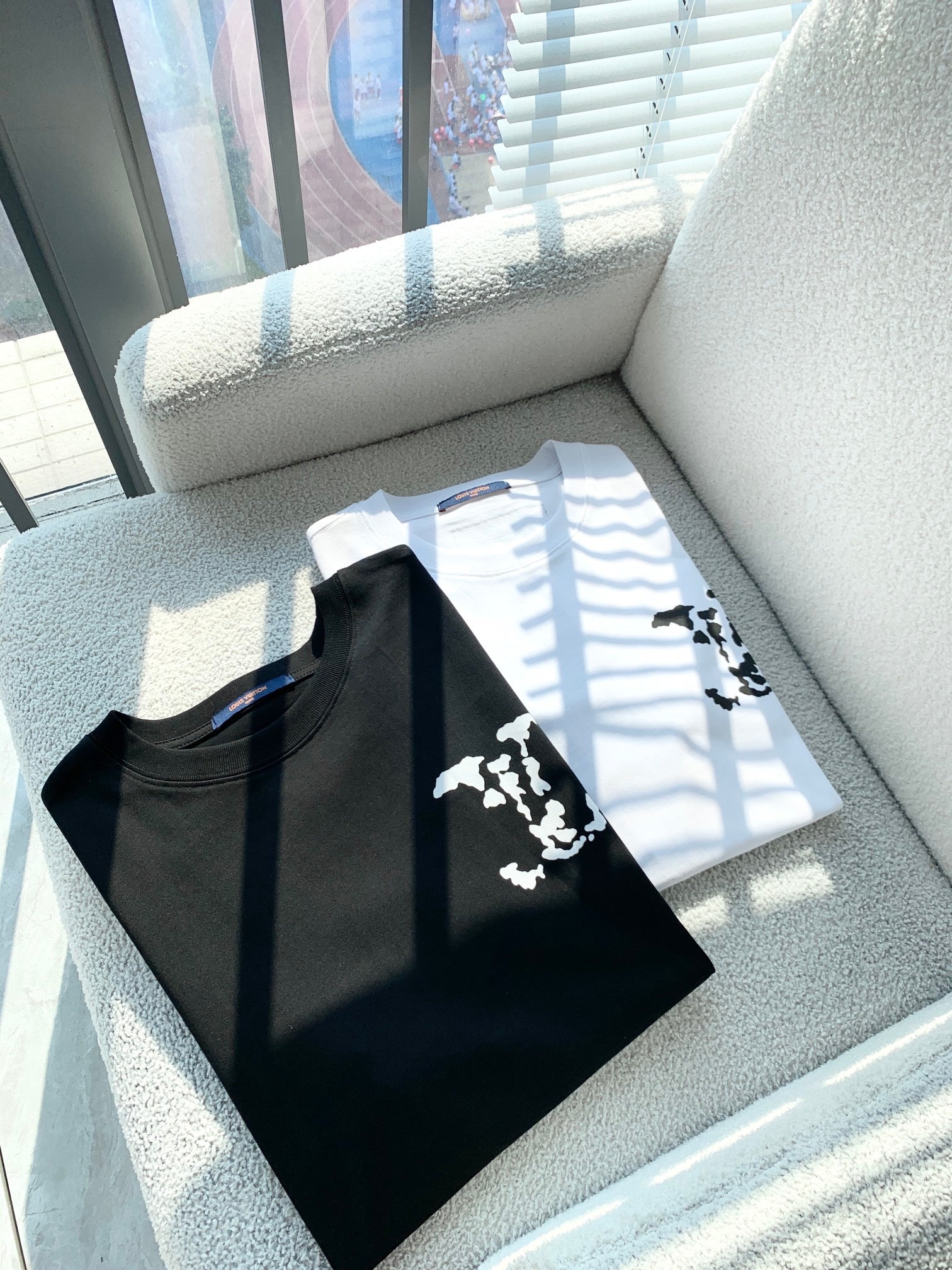 LuxluxHouse Best Quality Clothes T-shirt Louis Vuitton