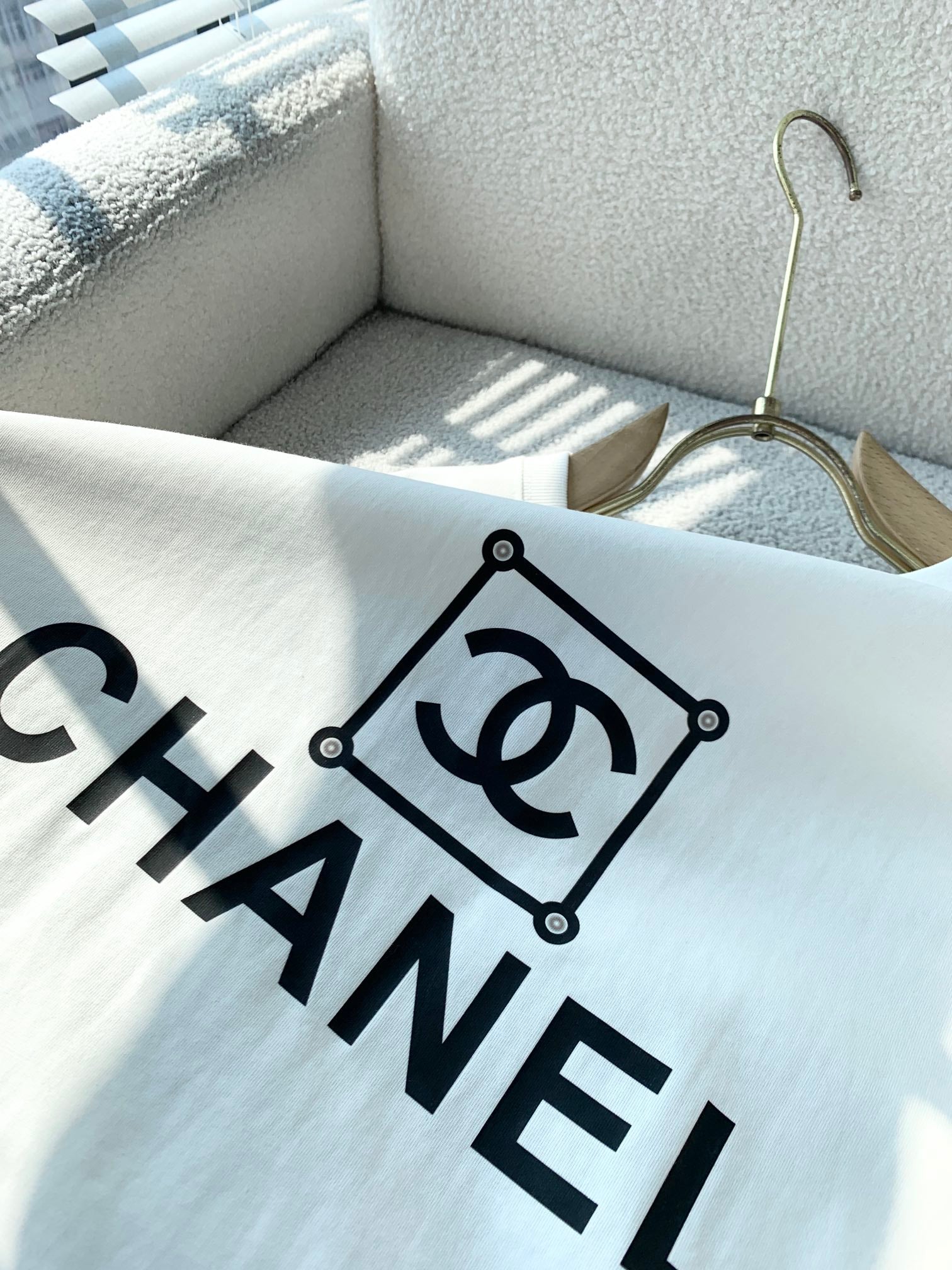 LuxluxHouse Best Quality Clothes T-shirt Chanel & Maison Margiela