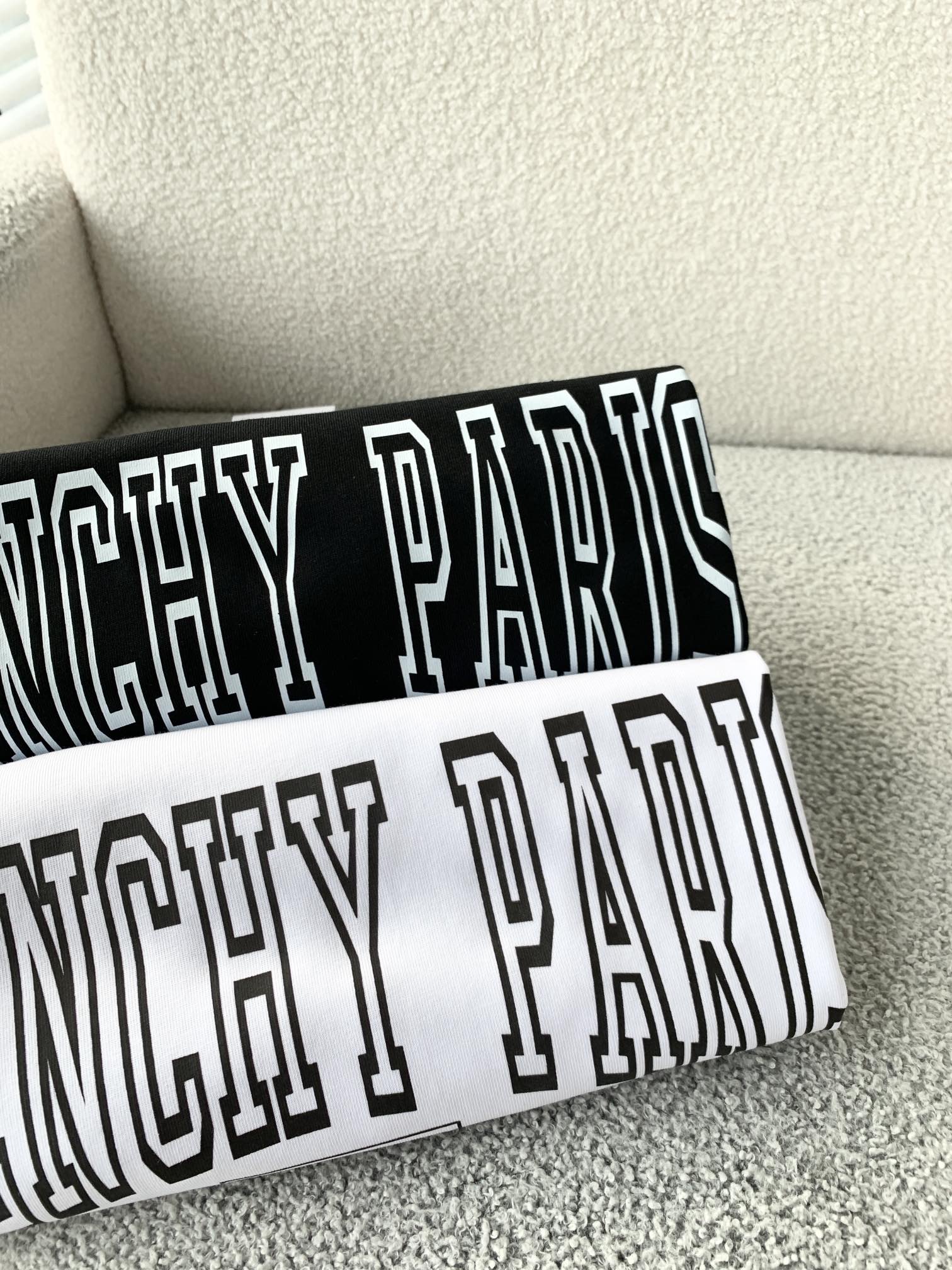 LuxluxHouse Best Quality Clothes Givenchy T-shirt