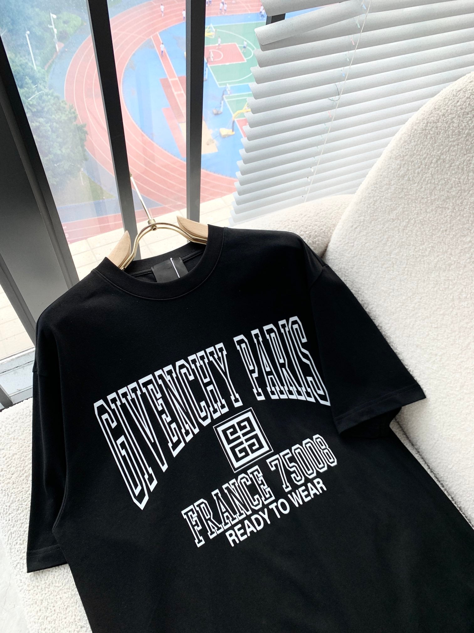 LuxluxHouse Best Quality Clothes Givenchy T-shirt