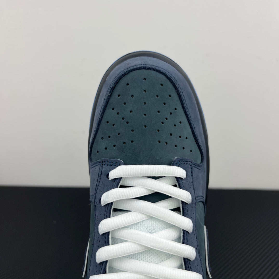 AY Batch-Concepts x NK SB Dunk Low "Blue Lobster"