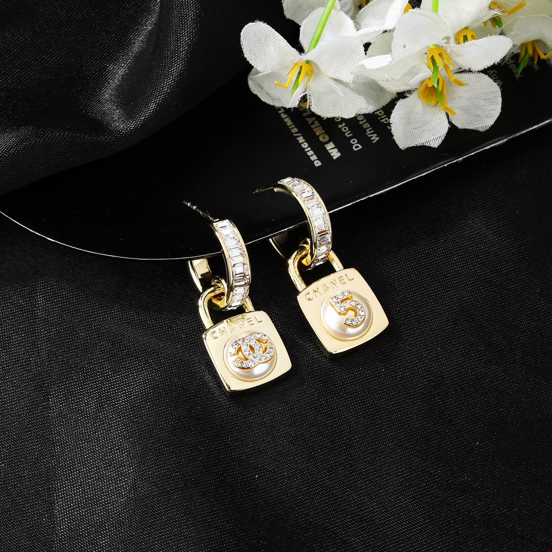 LuxluxHouse Best Quality Accessories Earrings Chanel Earrings