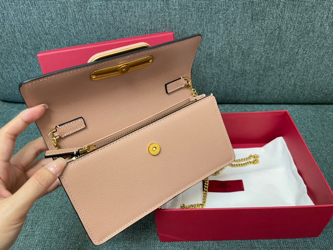 LuxluxHouse Best Quality Bags Valentino Women