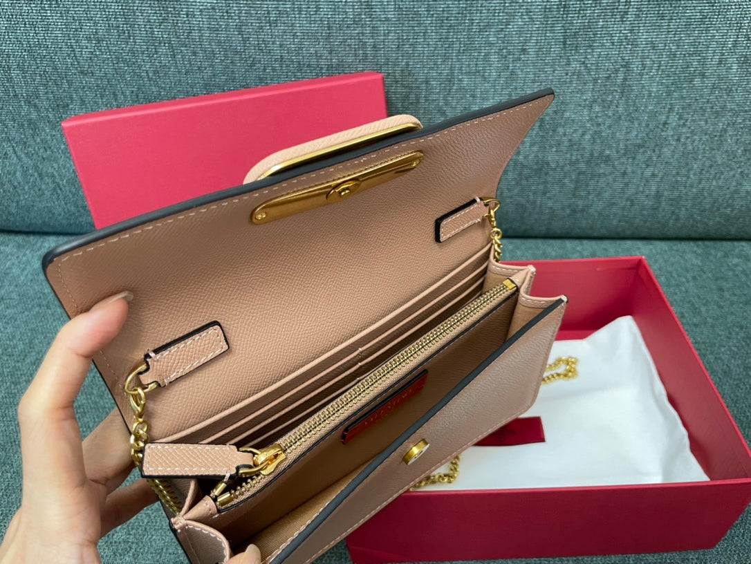 LuxluxHouse Best Quality Bags Valentino Women